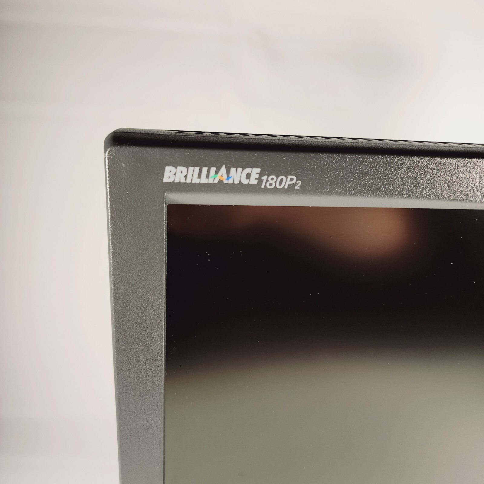 Excellent Philips 180P2G/74 18.1" Monitor W/ Rotating Stand Built-In Speakers