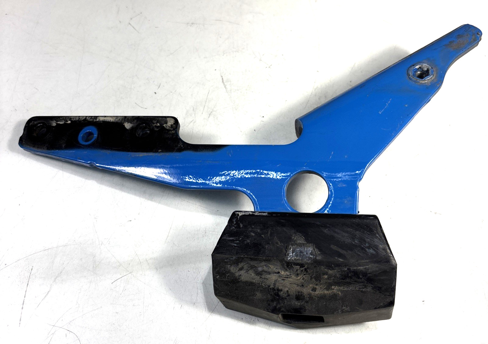 Replaces L85-6082 KENWORTH SUPPORT HOOD BRACKET