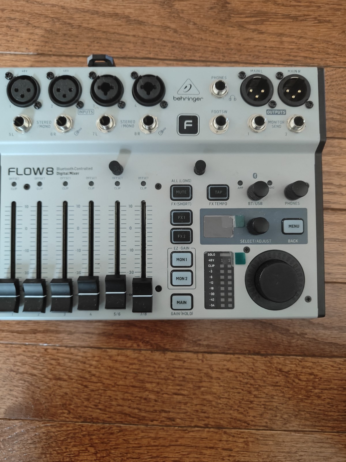 Behringer FLOW8 8-Ch Bluetooth Digital Mixer USB XLR/TRS/TS for Live/Record