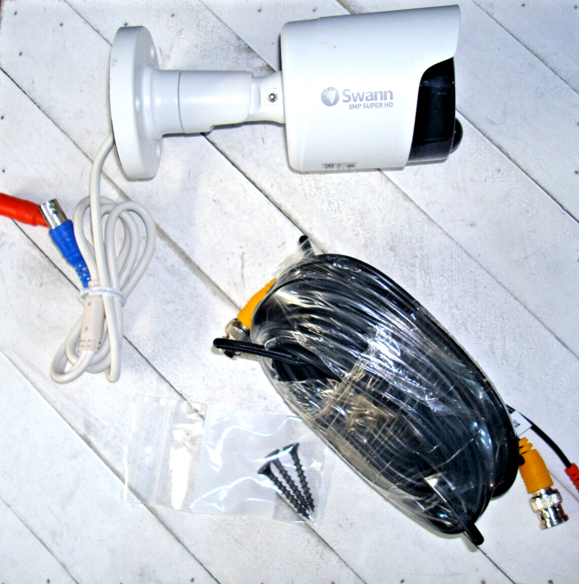 Swann Thermal Sensing PIR Security Camera PRO-5MPMSB 5MP Super HD w/  BNC Cable