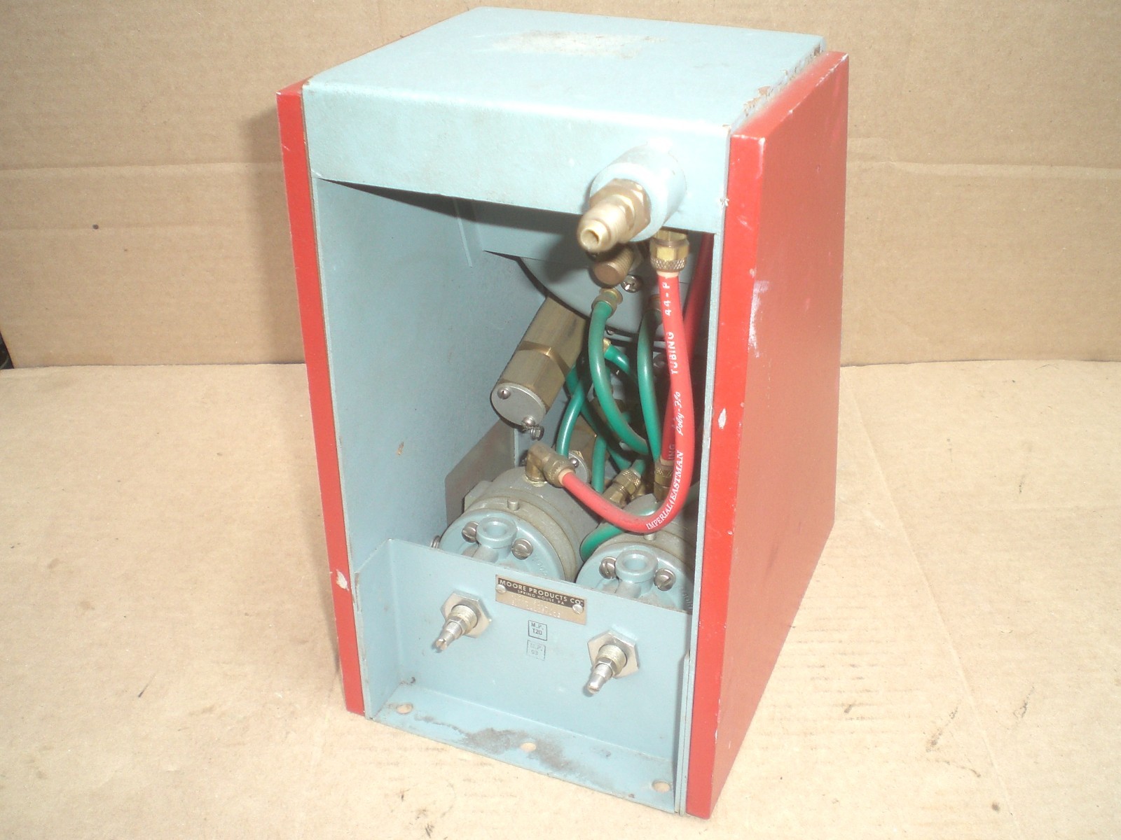 Moore Products precision air gage model 824L