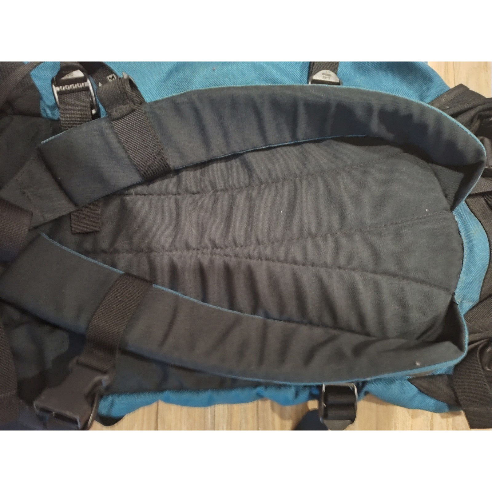 Lowe Alpine Spire 40 Backpack Teal Black Hiking Climbing Internal Frame Pack