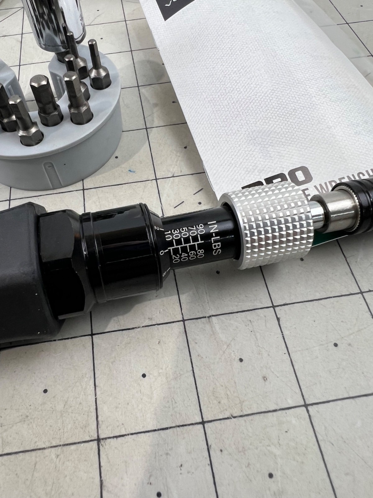 Vortex Pro Torque Wrench 1/4" Bit Set Adjustable 10-90 In-Lbs Includes Bits & So