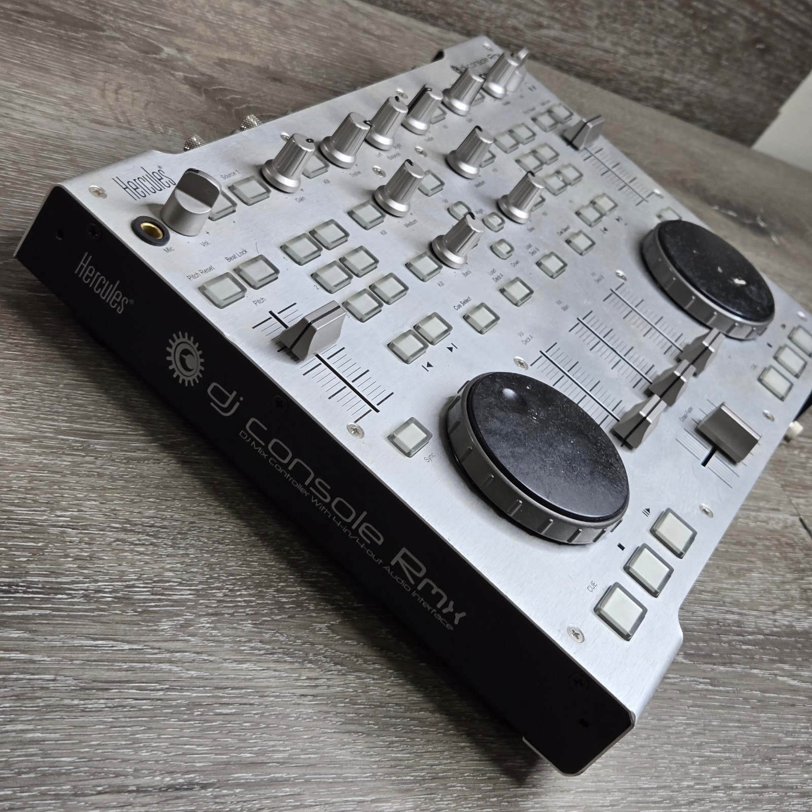Hercules DJ Console RMX DJ Controller 4-In/4-Out USB Audio Interface w/ Carrying