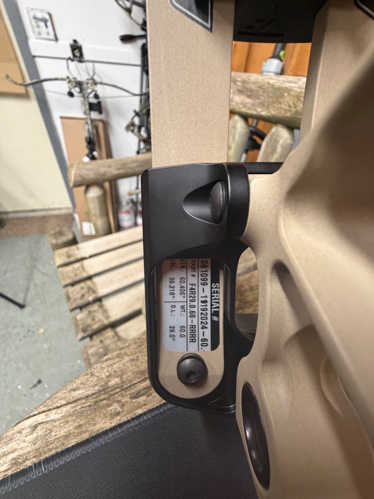 Prime Form 34 Compound Bow Right Hand 60lbs. Trophy Ridge Rest & Sight included