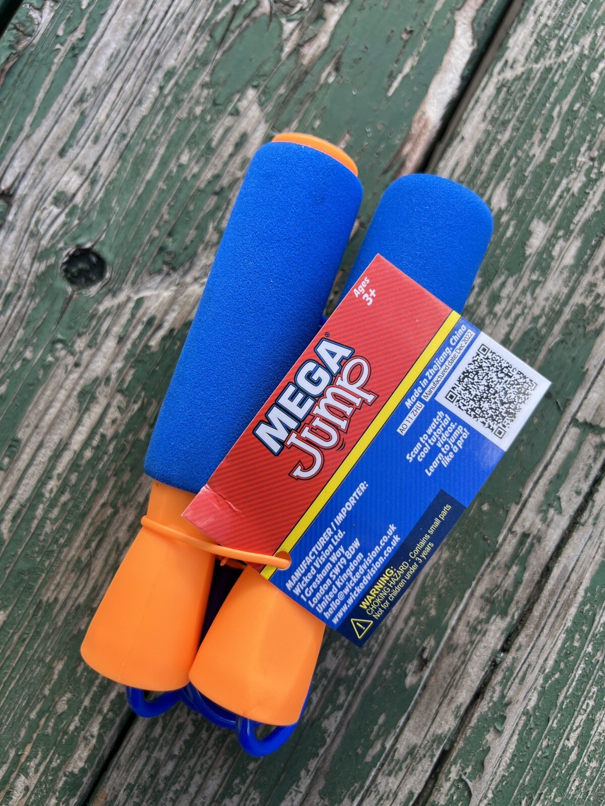 MEGA JUMP Skipping Rope With Soft Foam Handles & Ball Bearing Axle 8ft • Blue