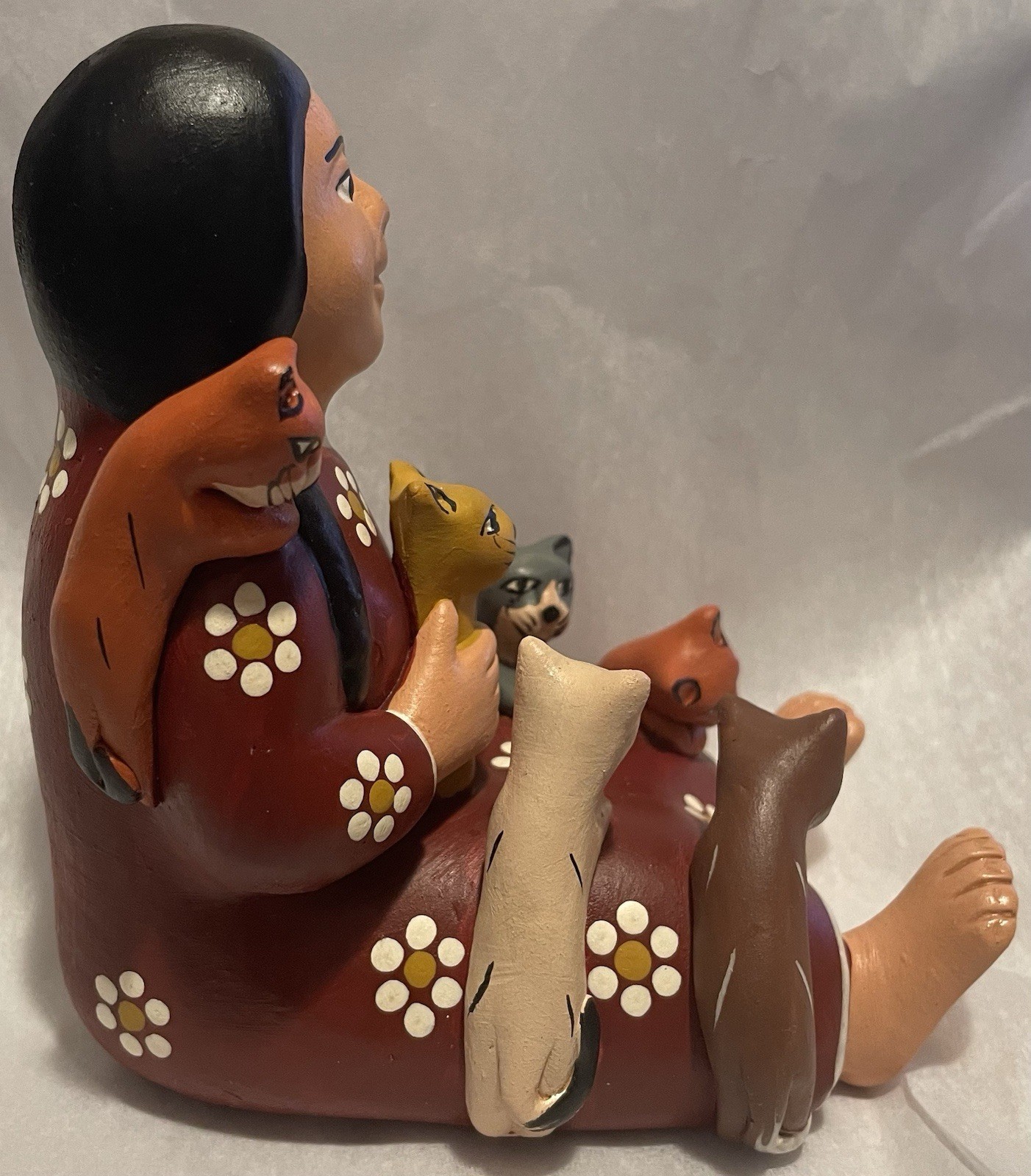 Storyteller Woman W/ Cats Figurine Peru Folk Art Clay Peruvian Handicrafts 4.5”