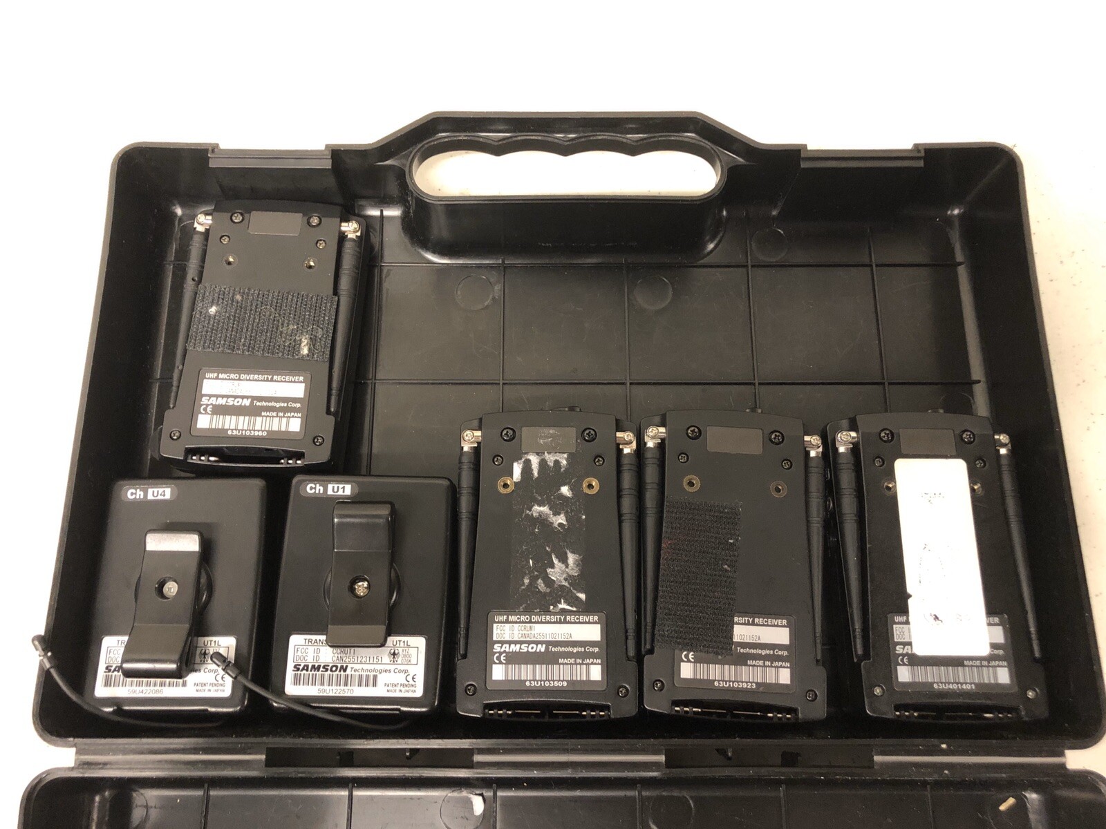 2 Samson UT1 Transmitters w/ 4 UM1 Micro Diversity Receivers