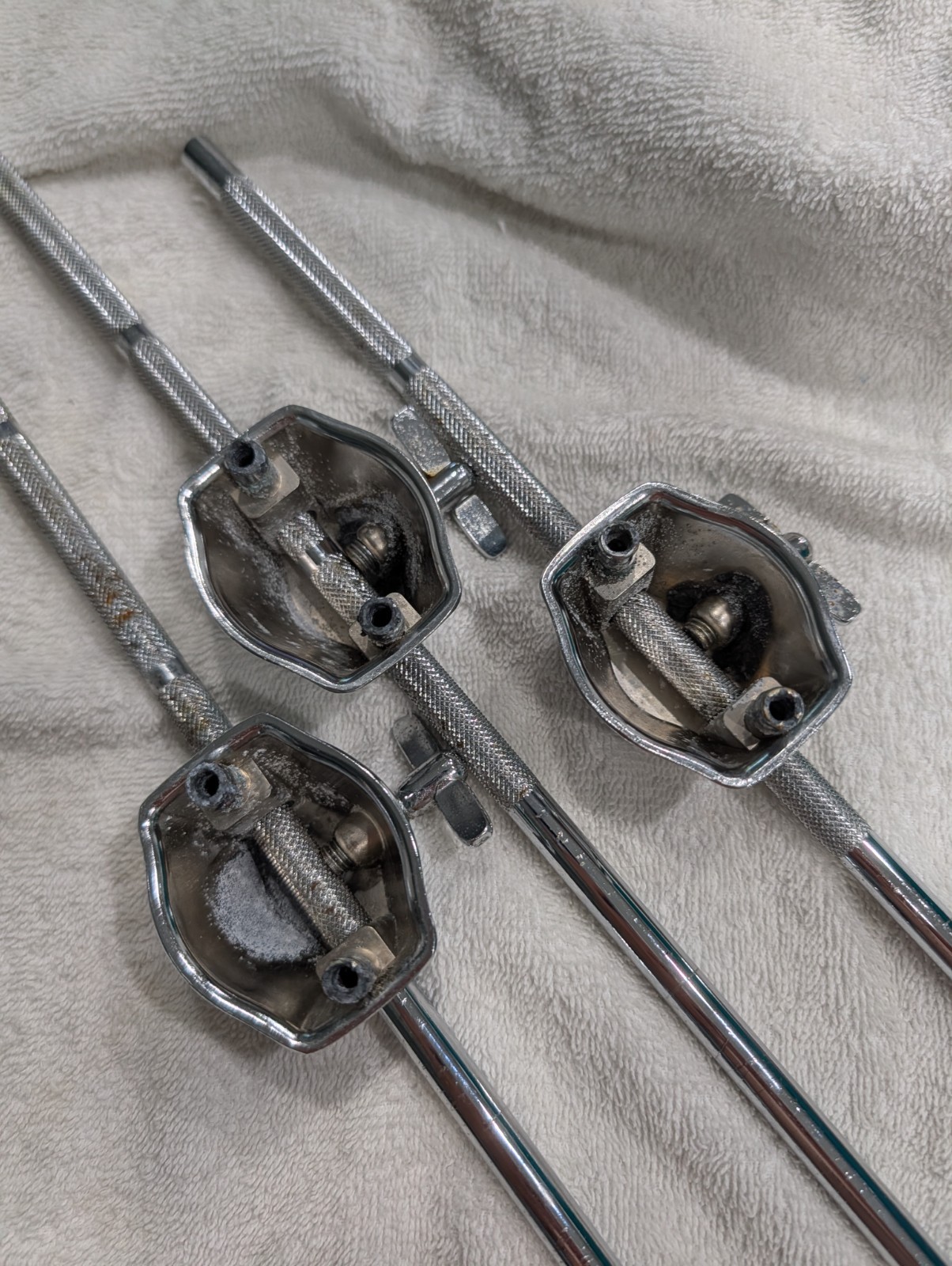 Generic Floor Tom Leg Brackets with legs 3 qty