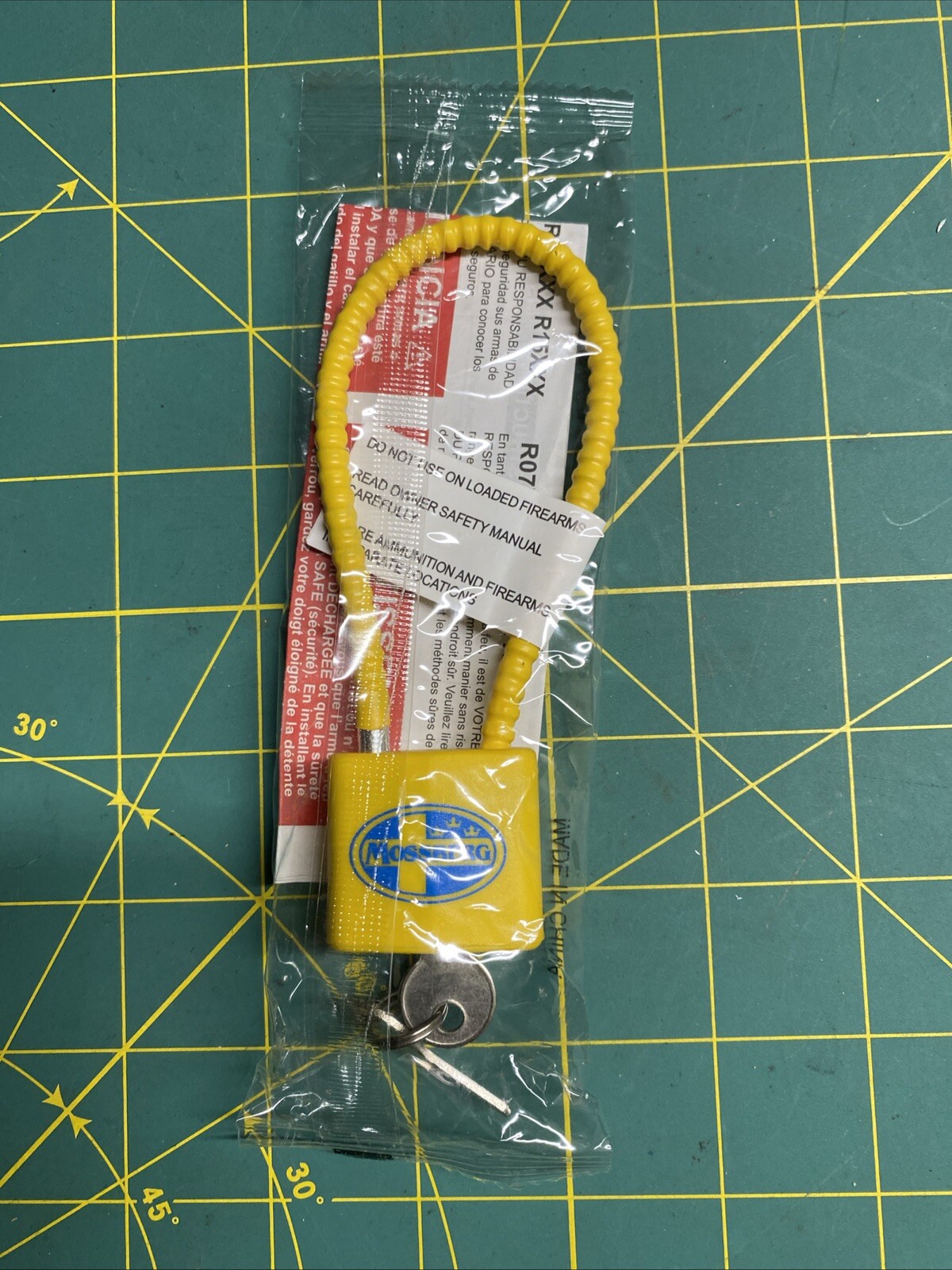 Mossberg Original Factory Cable Safety Lock for Shotgun/Rifle w 2 Keys