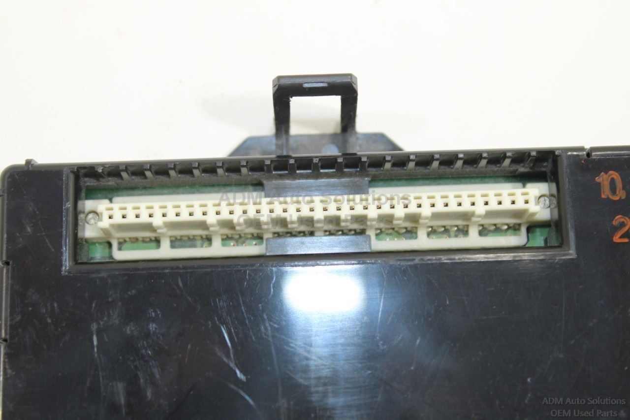 2015 - 2017 TOYOTA SIENNA MULTIPLEX NETWORK CONTROL MODULE UNIT OEM 89221-08130