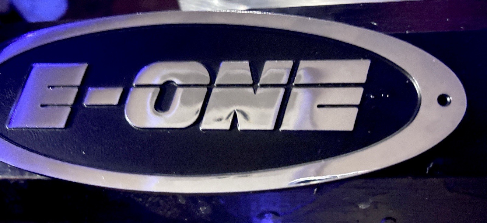 E- ONE HEAVY RESCUE METAL EMBLEM AND E-ONE PATCH