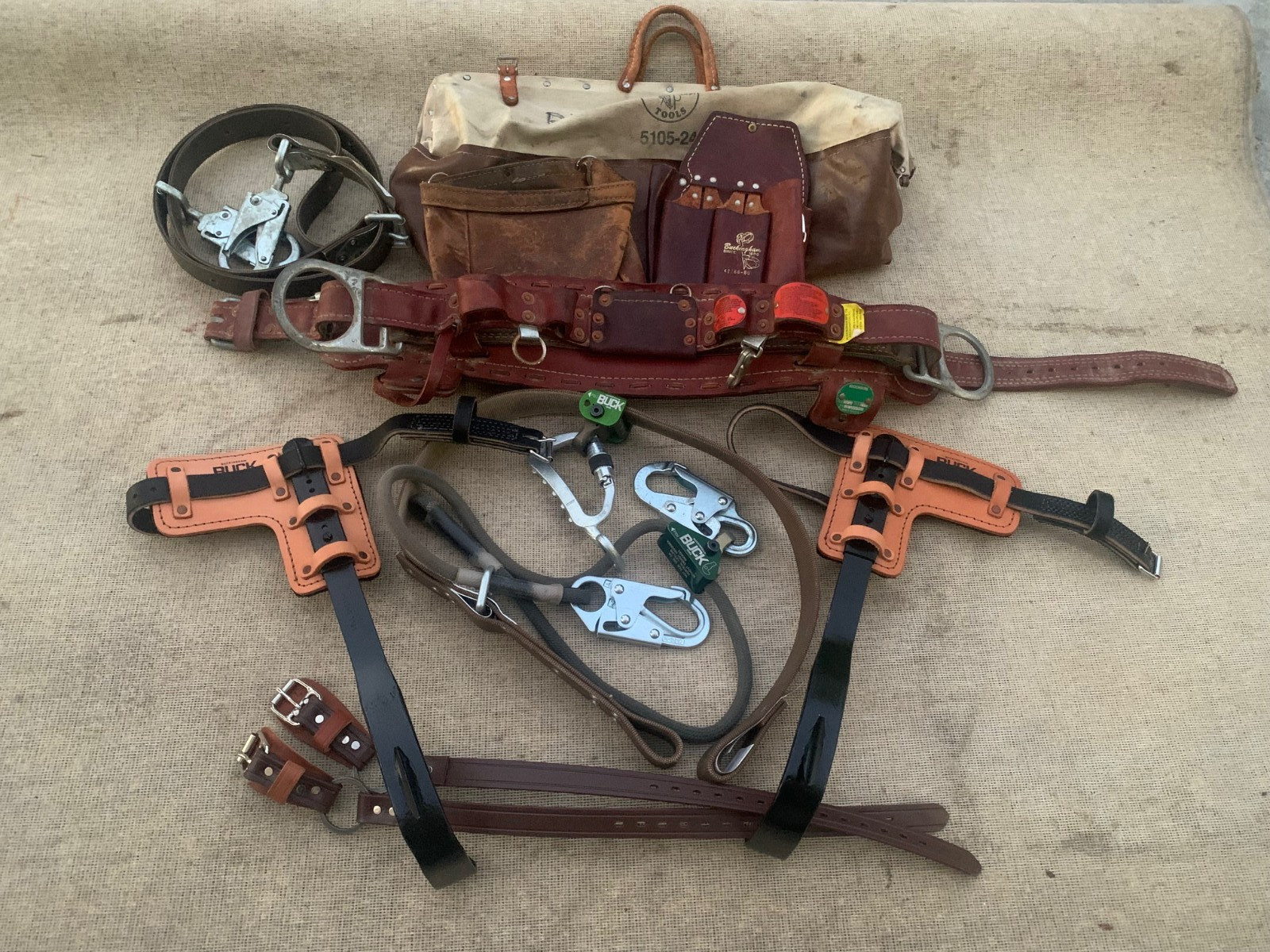 Buckingham lineman climbing Kit Size 20/23/24 EZSqueeze  488DRKSQ1 Adj Gaffs