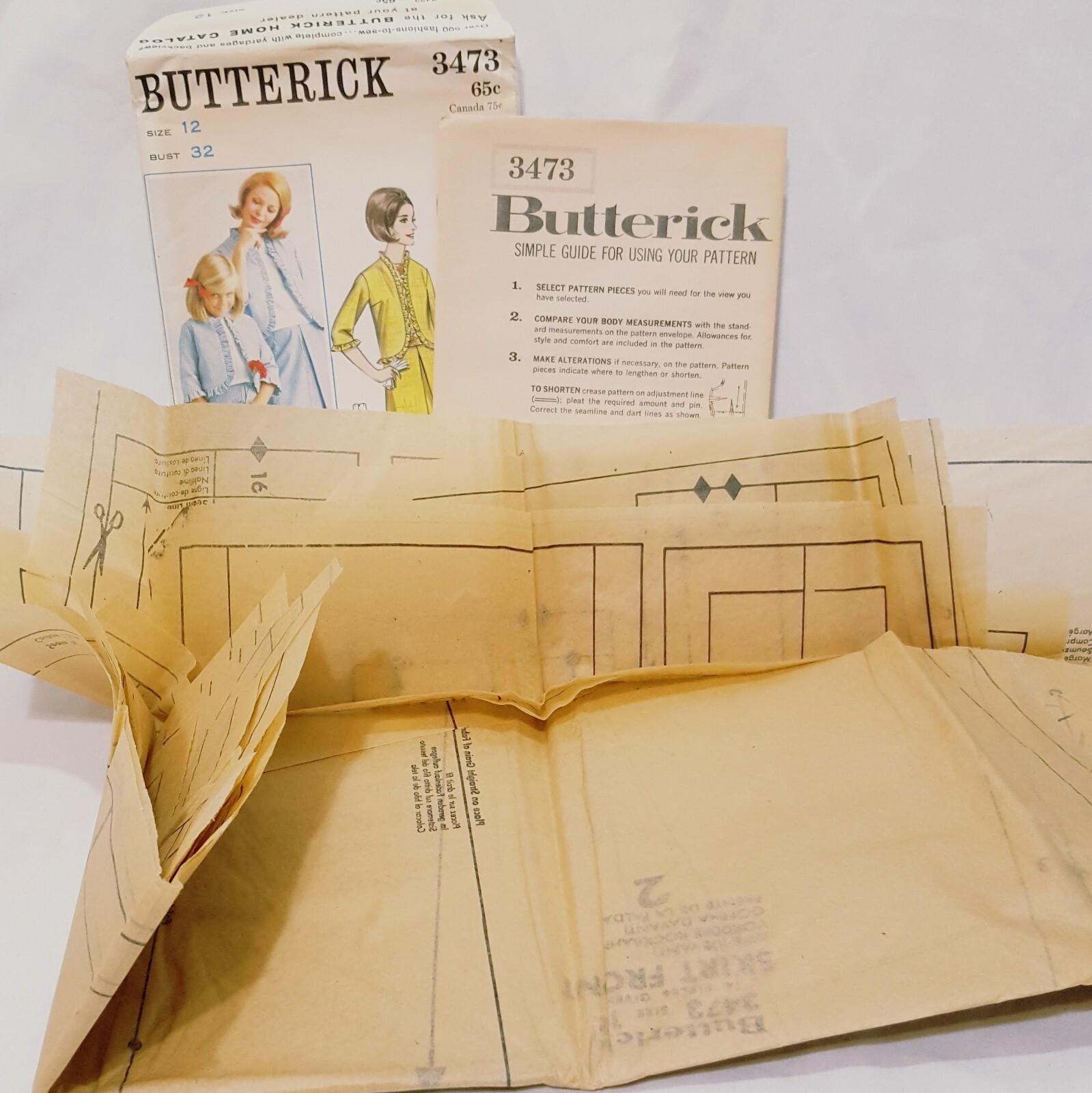 Jacket Skirt Blouse Pattern Misses Size 12 Butterick 3473 VTG UnCut Bust 32"