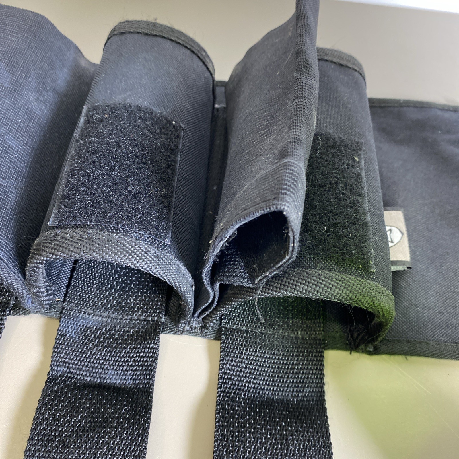 EXTREME RAGE Paintball Pod Pack 3+2 5 Elastic Back Brace