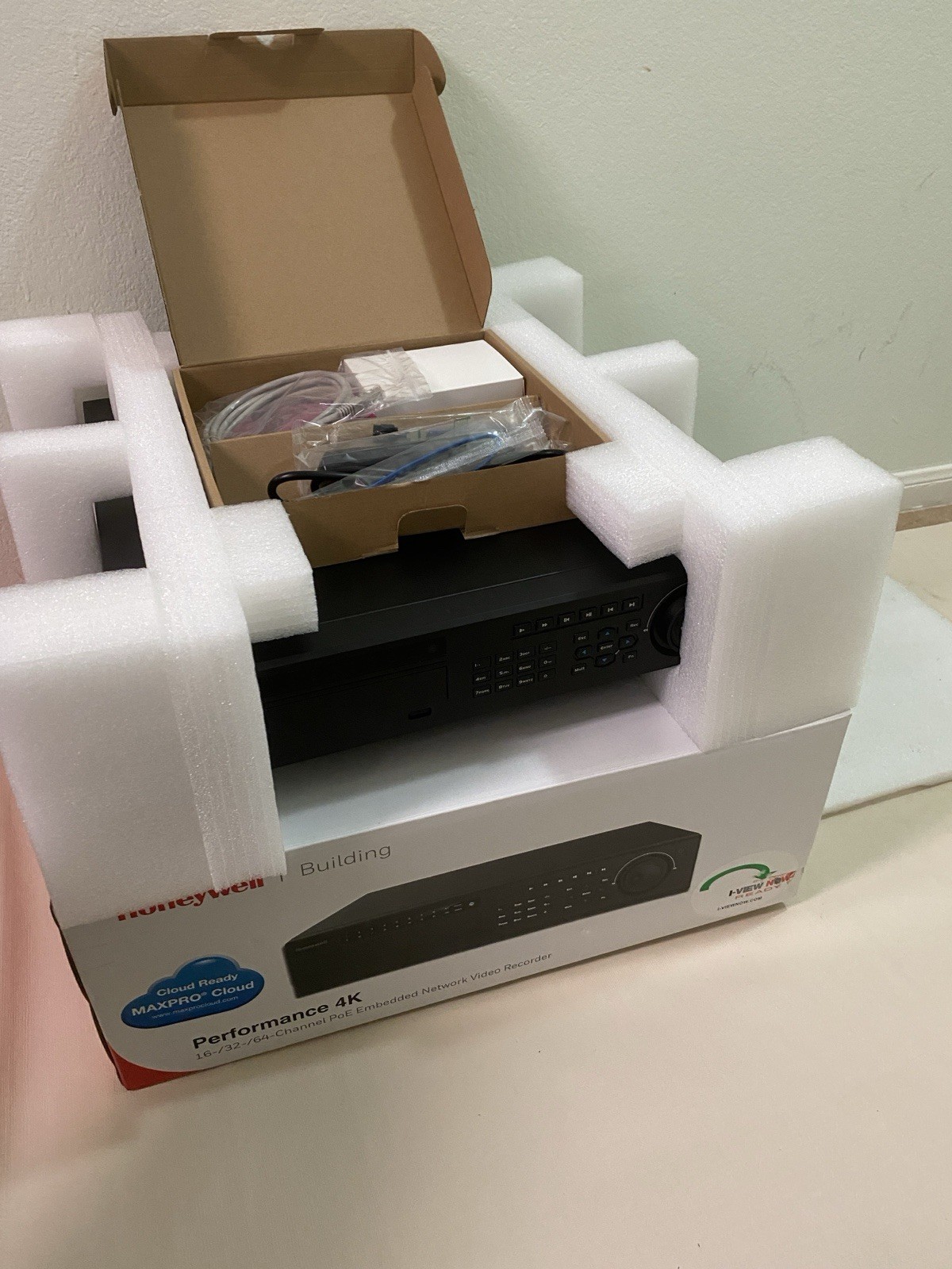 Honeywell HEN323164 32-Channel 4K NVR 16TB HDD 16-PoE Network Video Recorder NEW