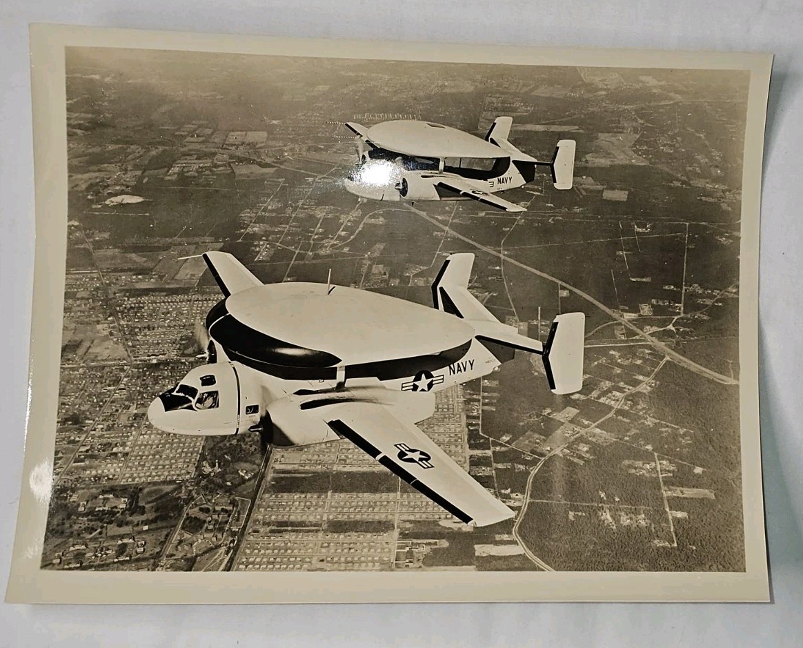 Vintage Pair Of NAVY Grumman WF-2 TRACER Aircraft In Flight #58314  8X10 Photo
