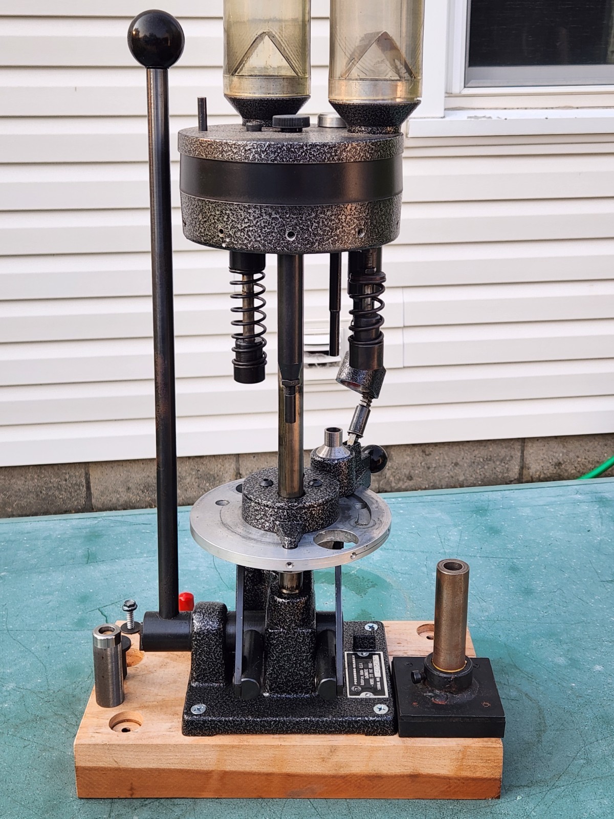 Ponsness-Warren Model 375 Reloading Press.