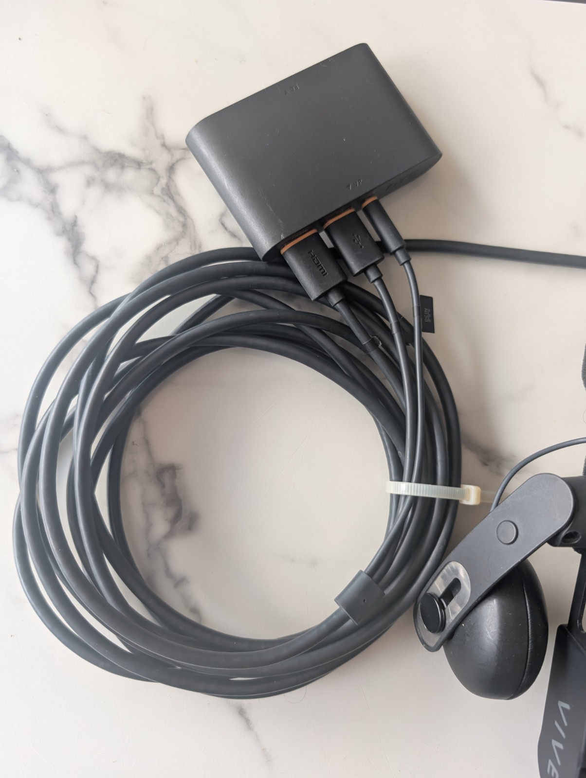 HTC Vive VR Headset with Controllers Working (for replacement headset or parts)