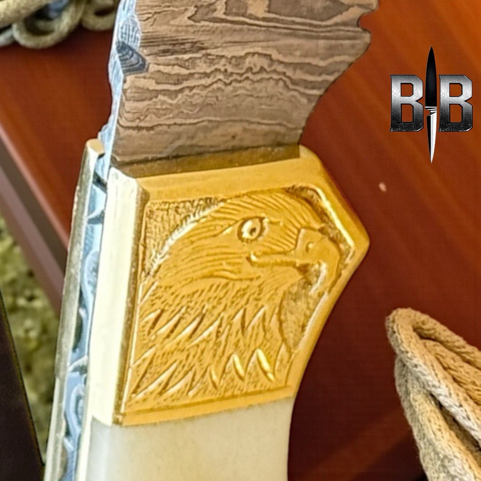 ✅ Custom Forged Damascus Folding Knife Camel Bone Handle pocket knives