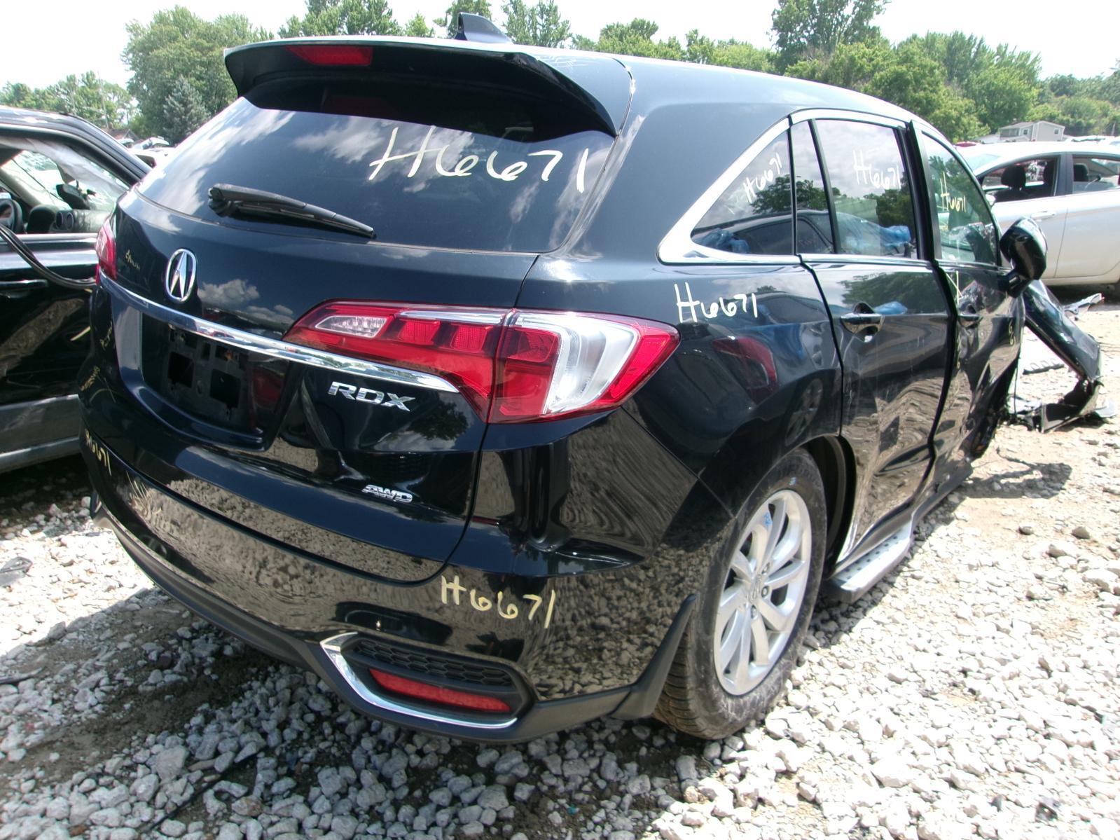 Used Transfer Case Assembly fits: 2016 Acura Rdx Grade B