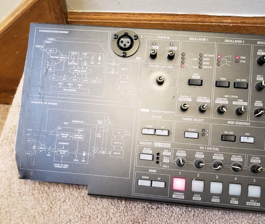 KORG MS2000B Virtual Analog Modeling Synthesizer + Chord No MIDI/Keyboard
