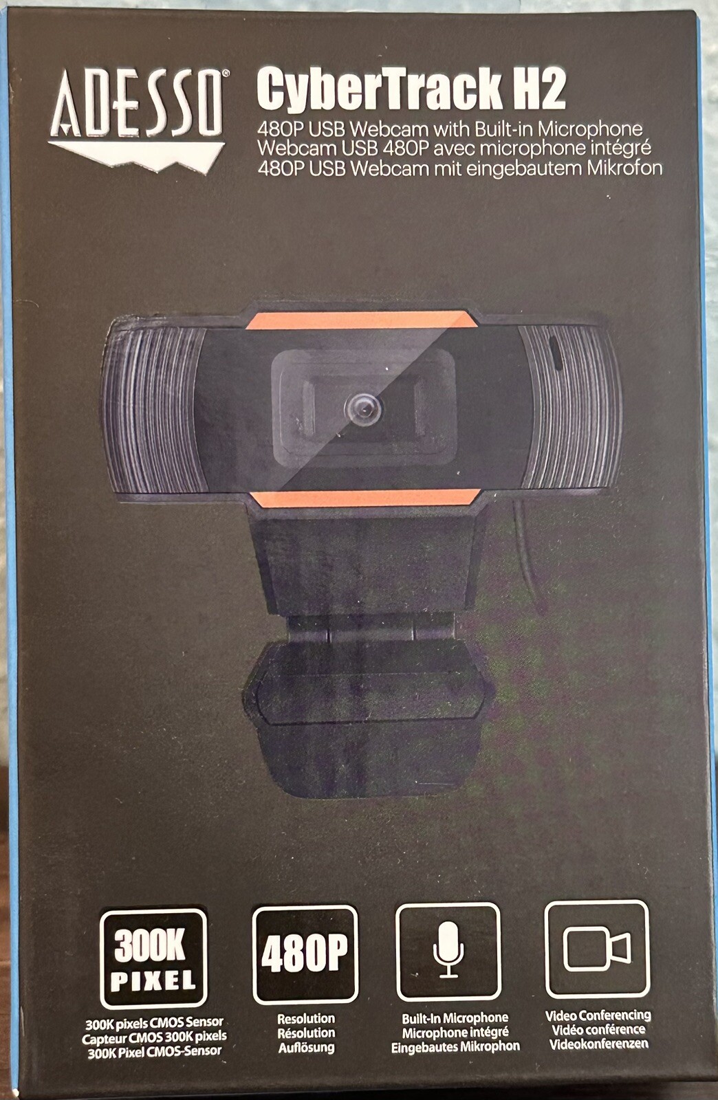 Adesso CyberTrack H2 480p USB Webcam w/ Built-In Microphone - NEW