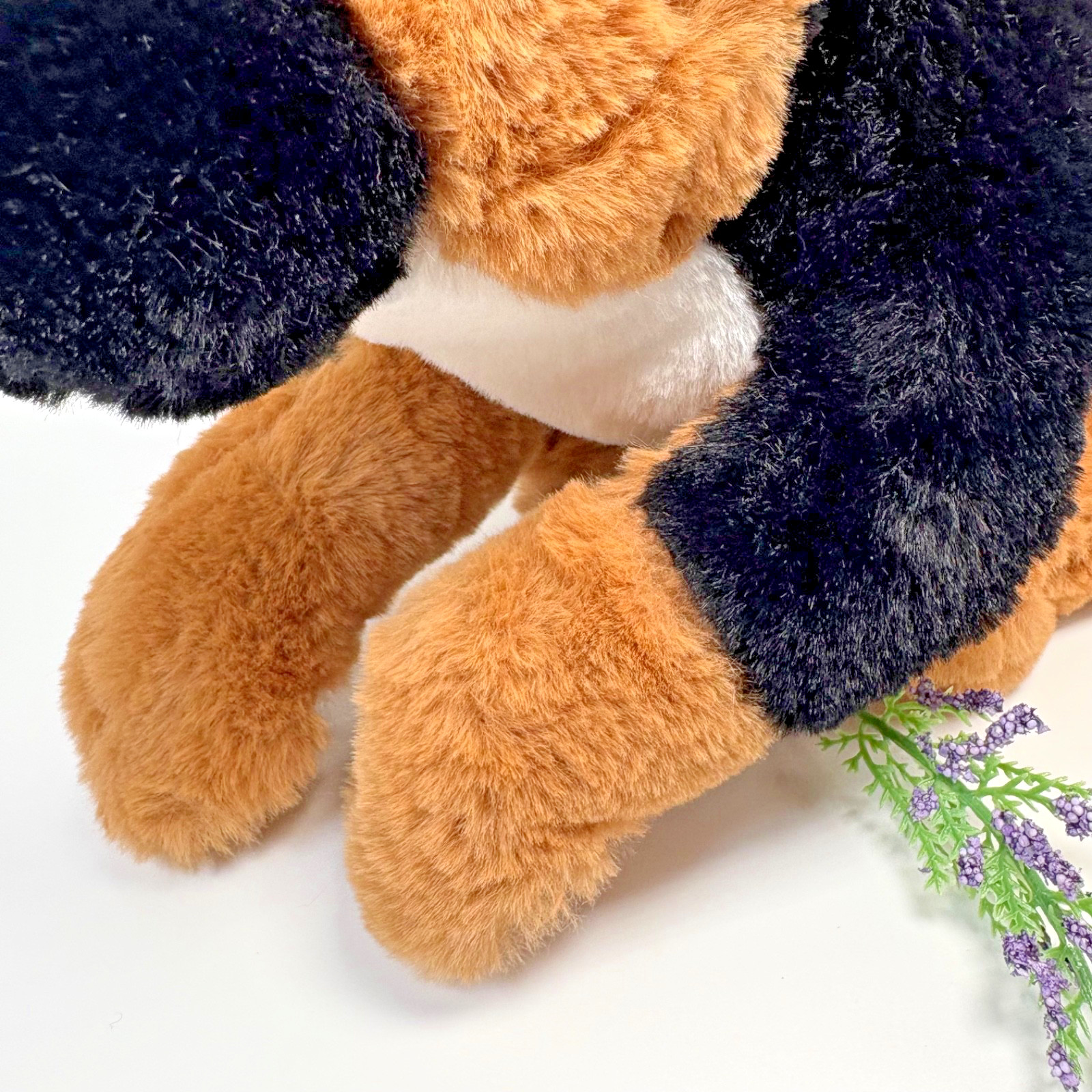 FAO Schwarz Realistic German Shepard Plush 13” Stuffed Animal Stuffy Soft Dog