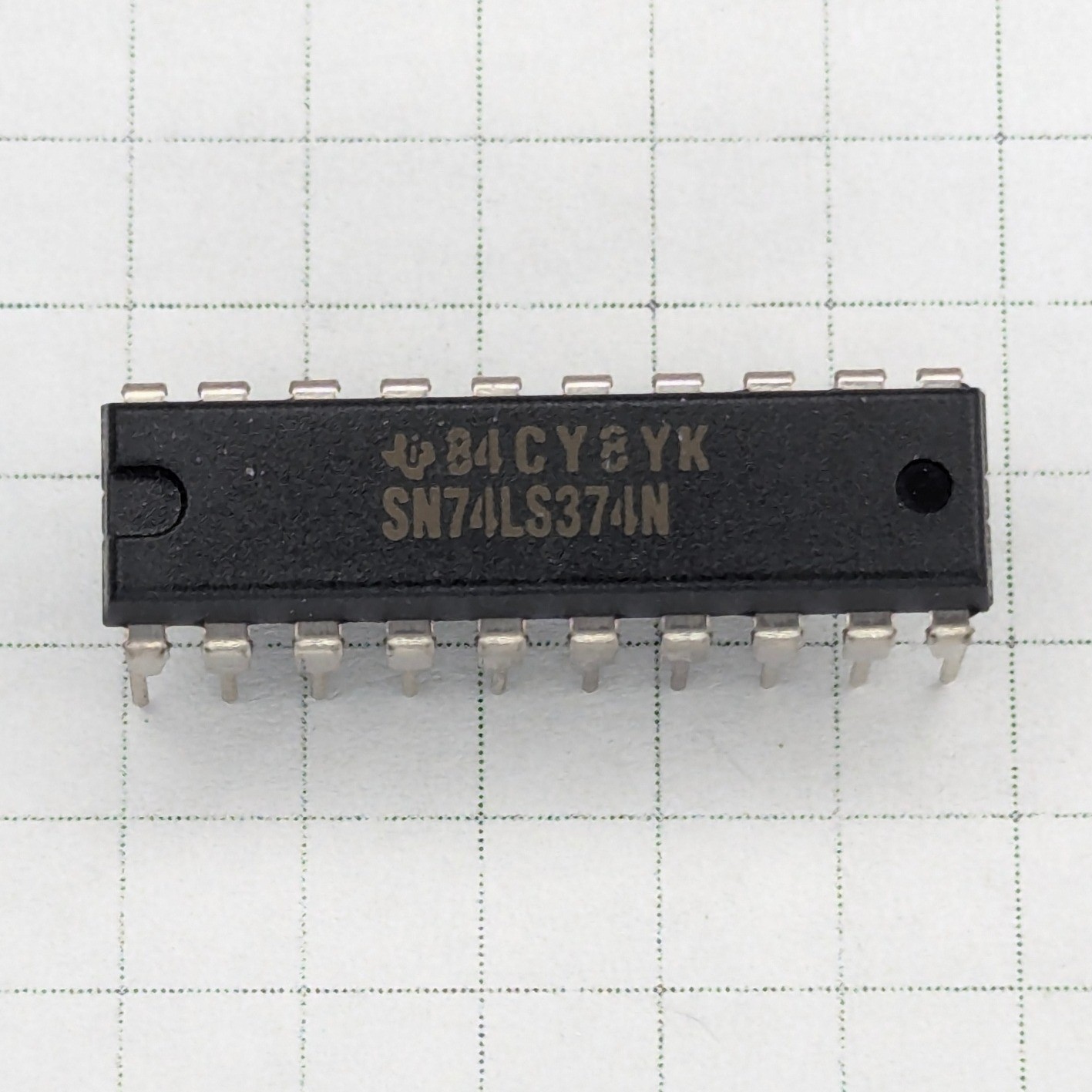 6 Pcs Texas Instruments SN74LS374N Octal Edge-Triggered D-Type Flip-Flop IC -e30
