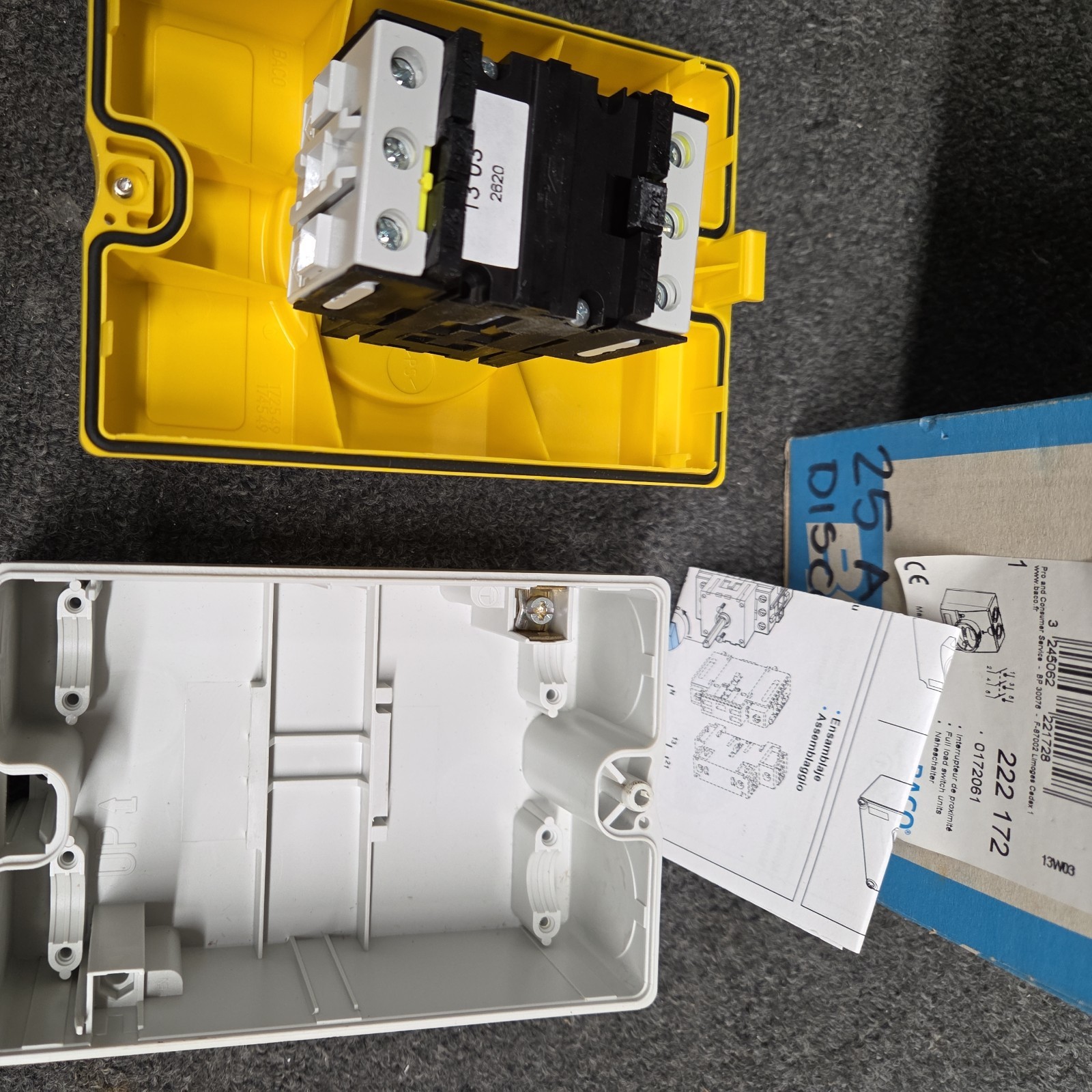 NEW: BACO 222 172 Disconnect Switch 3 Pole 25 Amp