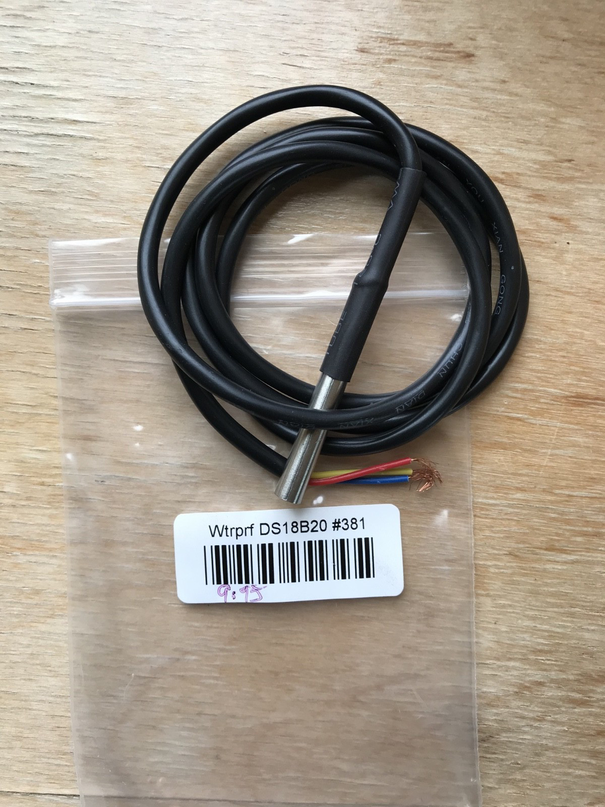 Waterproof 1-Wire DS18B20 Digital temperature sensor #381