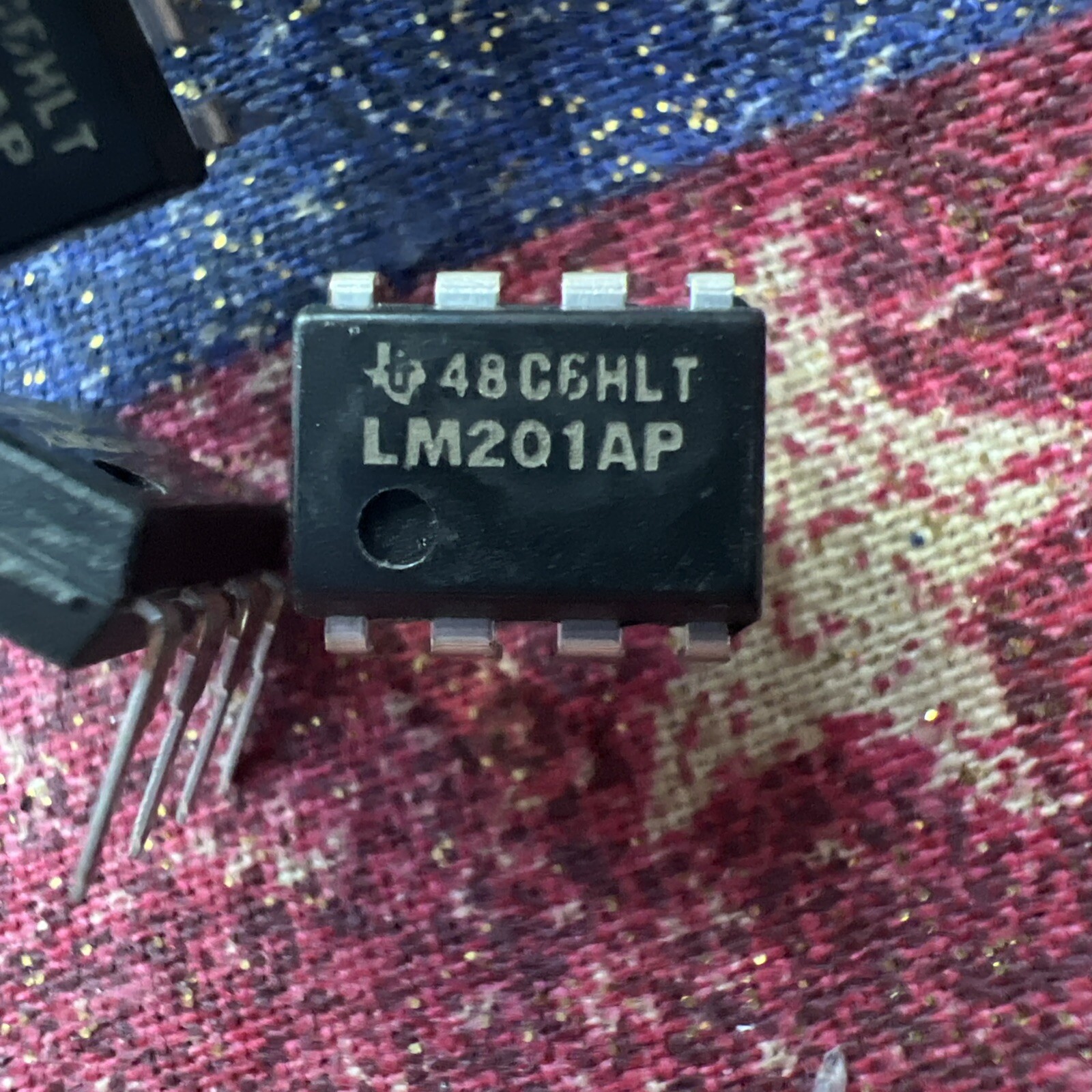 ** QUANTITY 1 ** TEXAS INSTRUMENT LM201AP