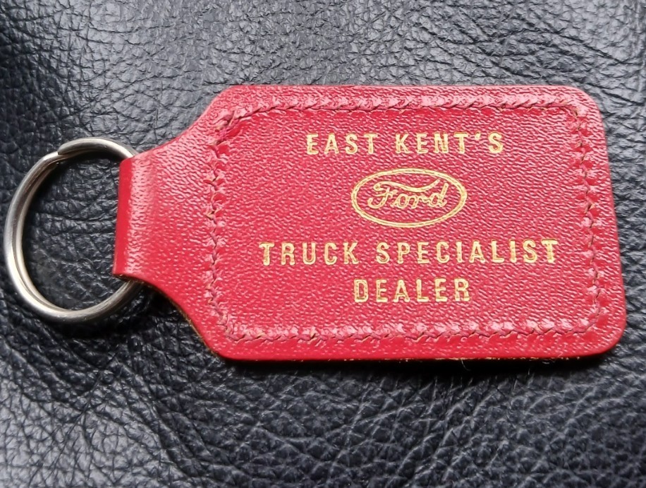INVICTA MOTORS LTD FORD TRUCKS KENT FOIL PRINTED TRADITIONAL ENGLISH RED KEYRING