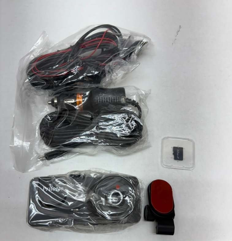 Full High Definition Three Channels 4K Dash Cam w/ Loop Recording