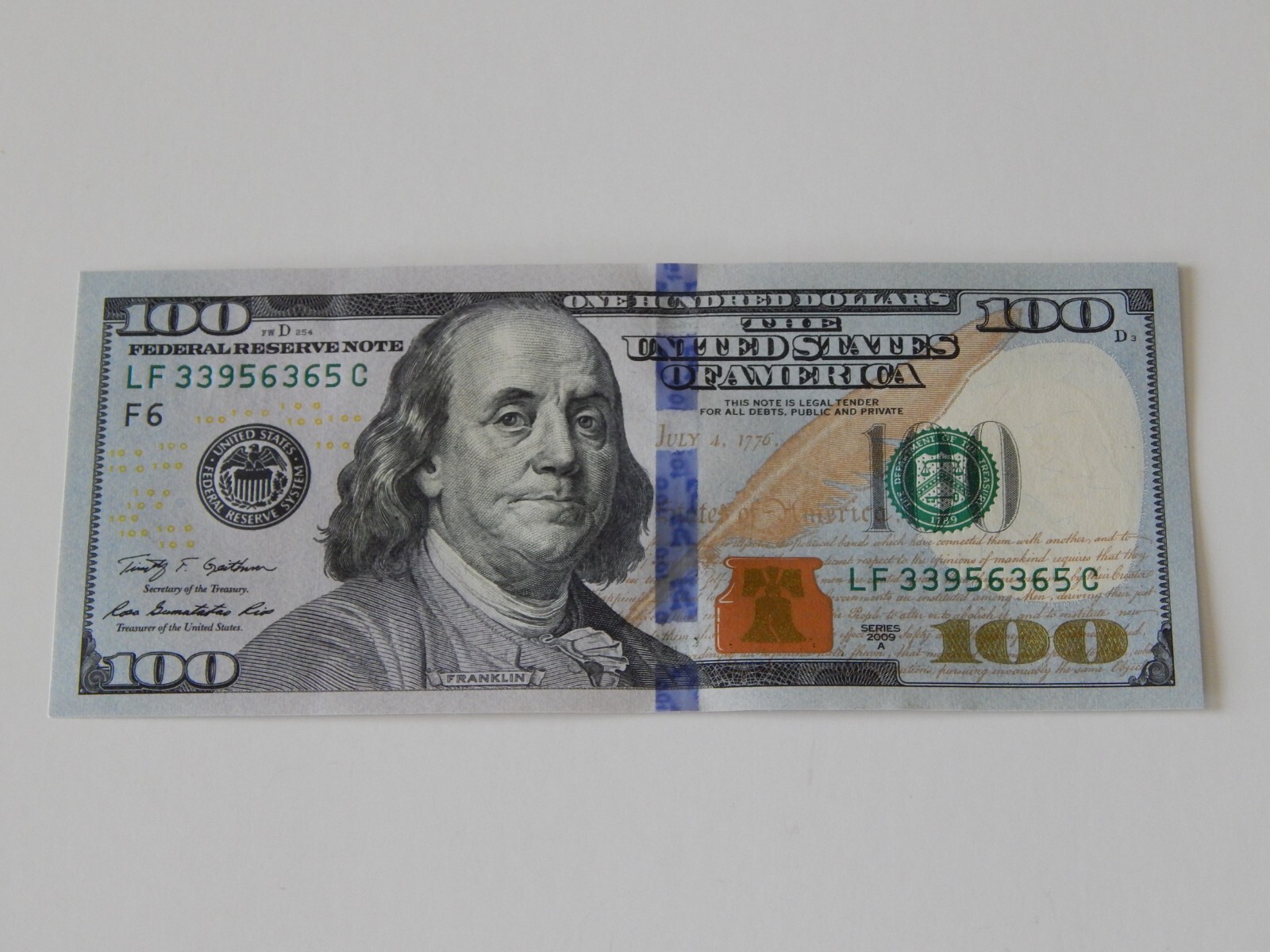 BASS GUITAR CALLED THE BRAND NEW US $100 ONE HUNDRED DOLLAR BILL CIRCULATED 3.