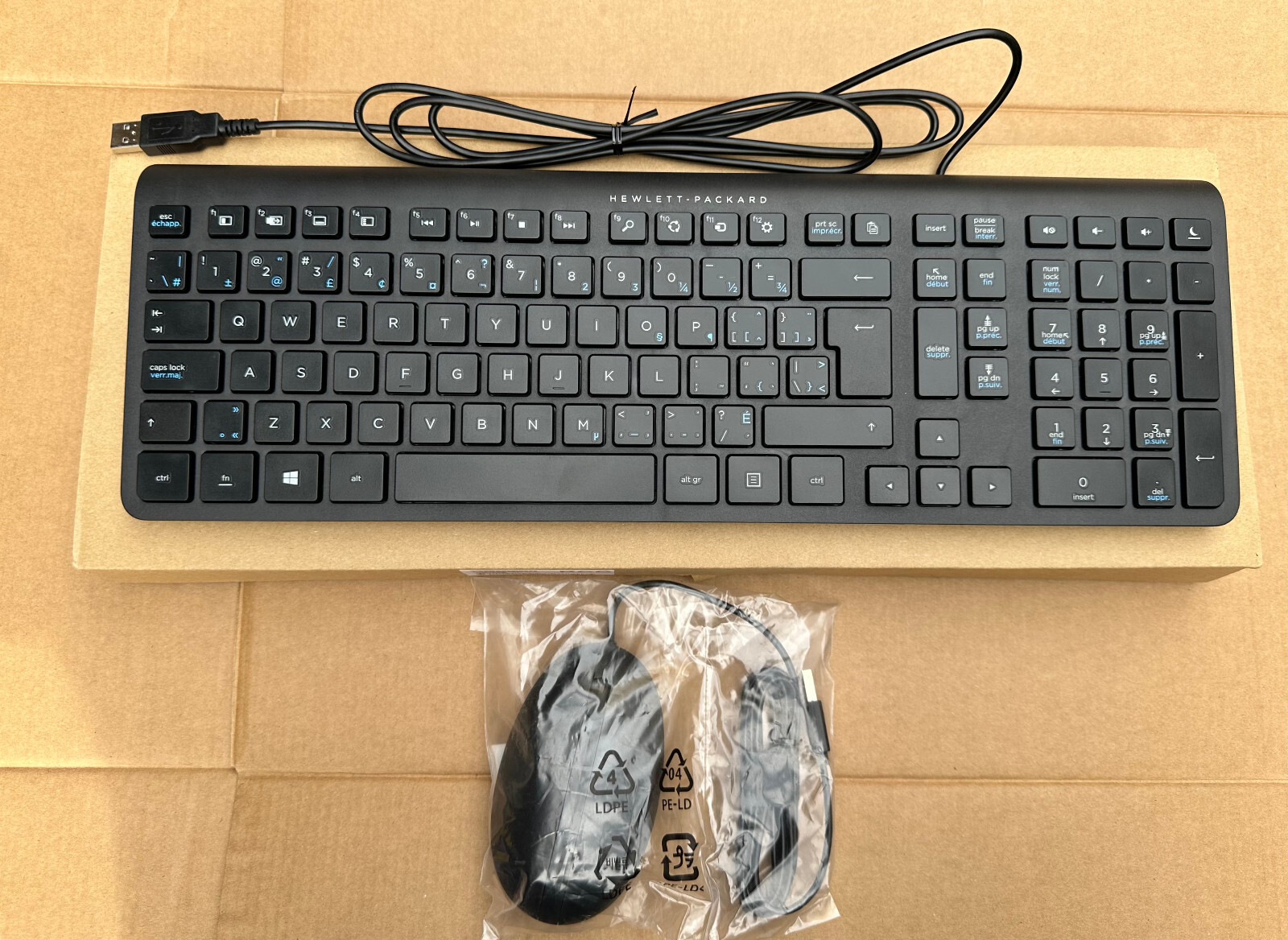 HP Bundle USB Keyboard Canberra KB71211 704222-001 with Mouse