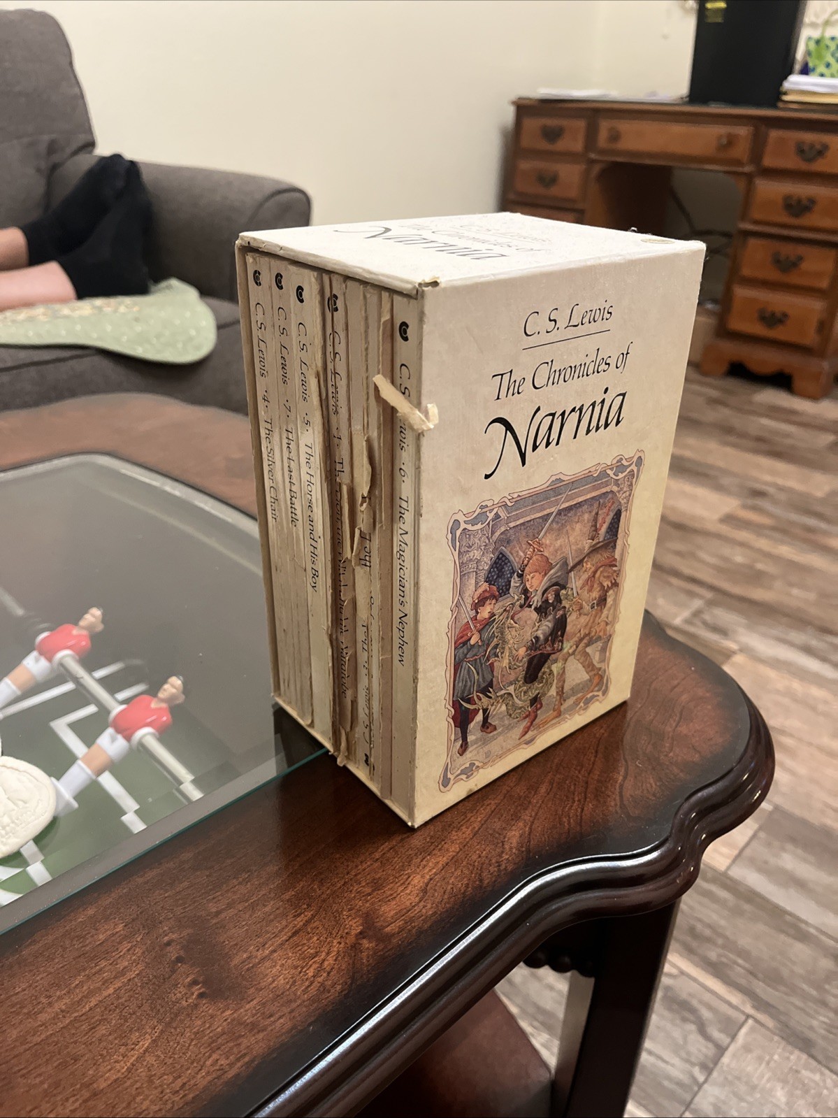 7 Books The Chronicles of Narnia C.S. Lewis Paperback Collier 1986 With The Box