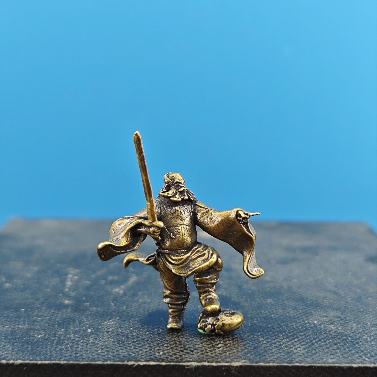 Brass Zhong Kui Figurine Demon Slayer for Bonsai Rockery Fish Tank Car Decor