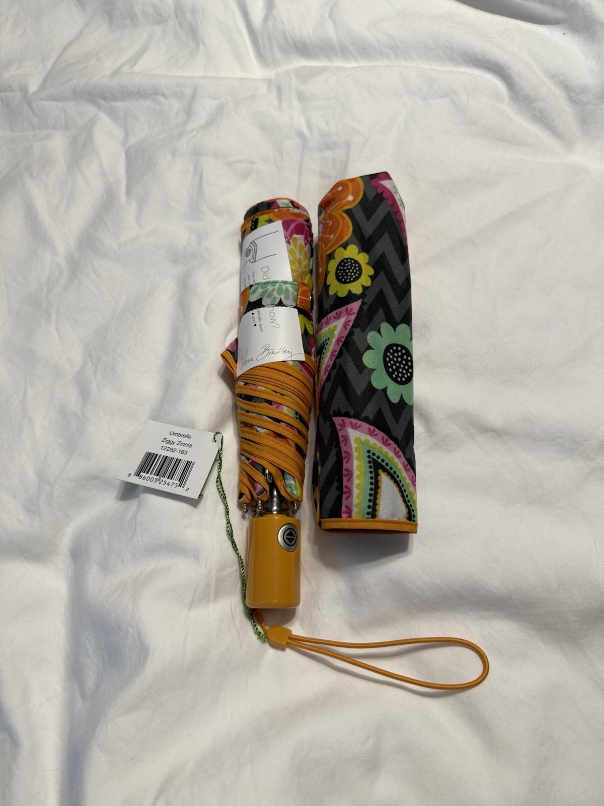 Vera Bradley Automatic Umbrella In Ziggy Zinnia Pattern RETIRED Rare 🧡🌹