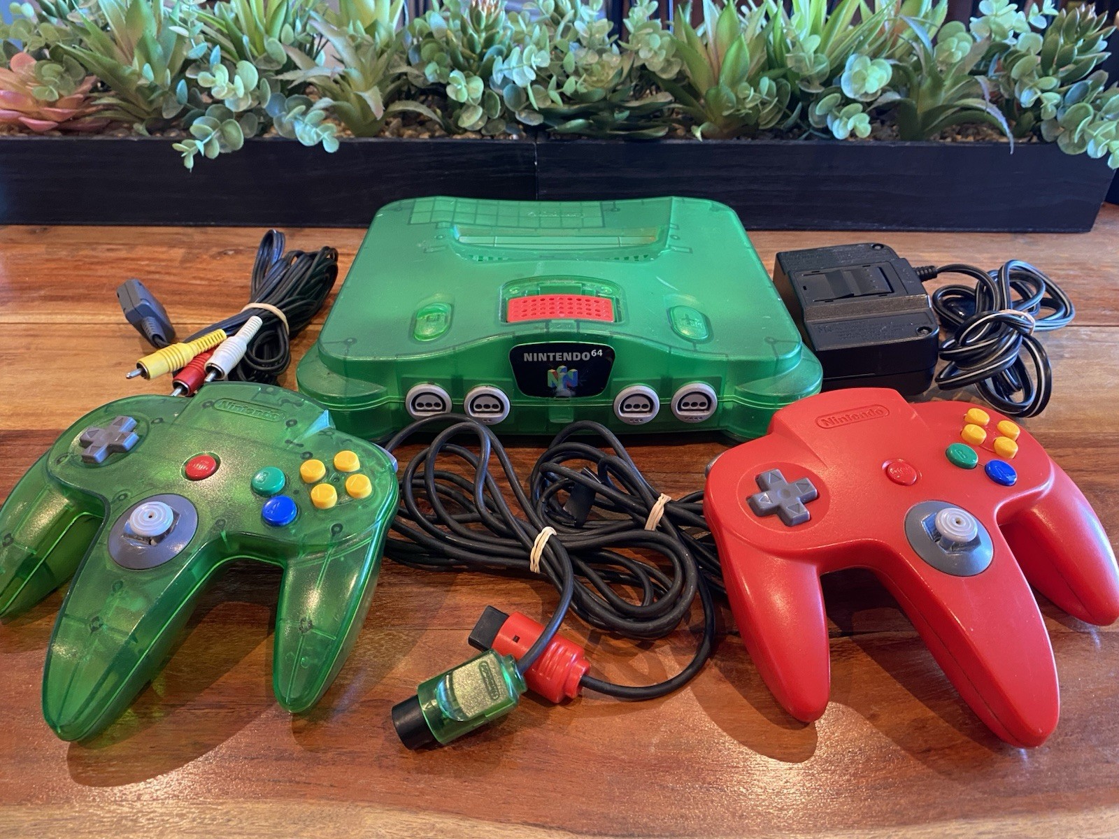 Nintendo N64 Jungle Green Console + 2 Controllers + Expansion Pack - READ!