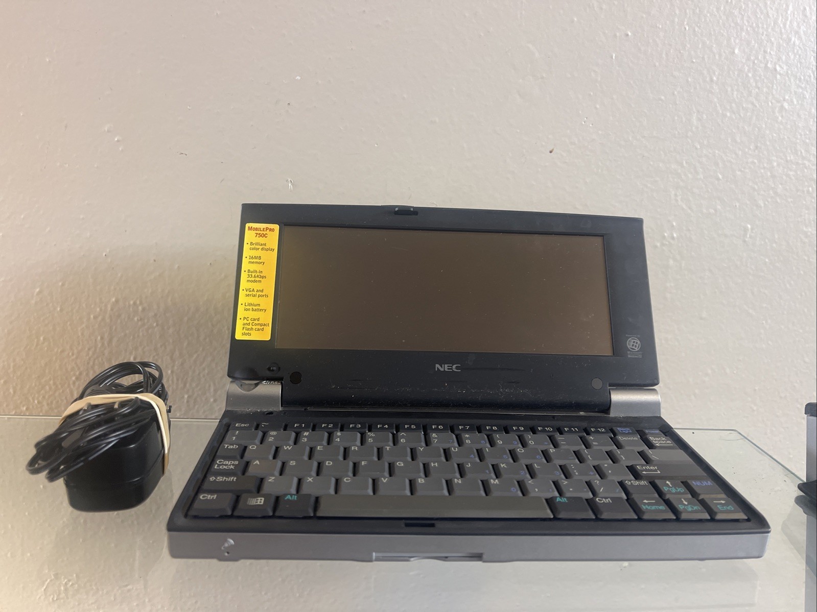 Vintage NEC MobilePro 750C Win CE/16mb Ram - Needs Battery