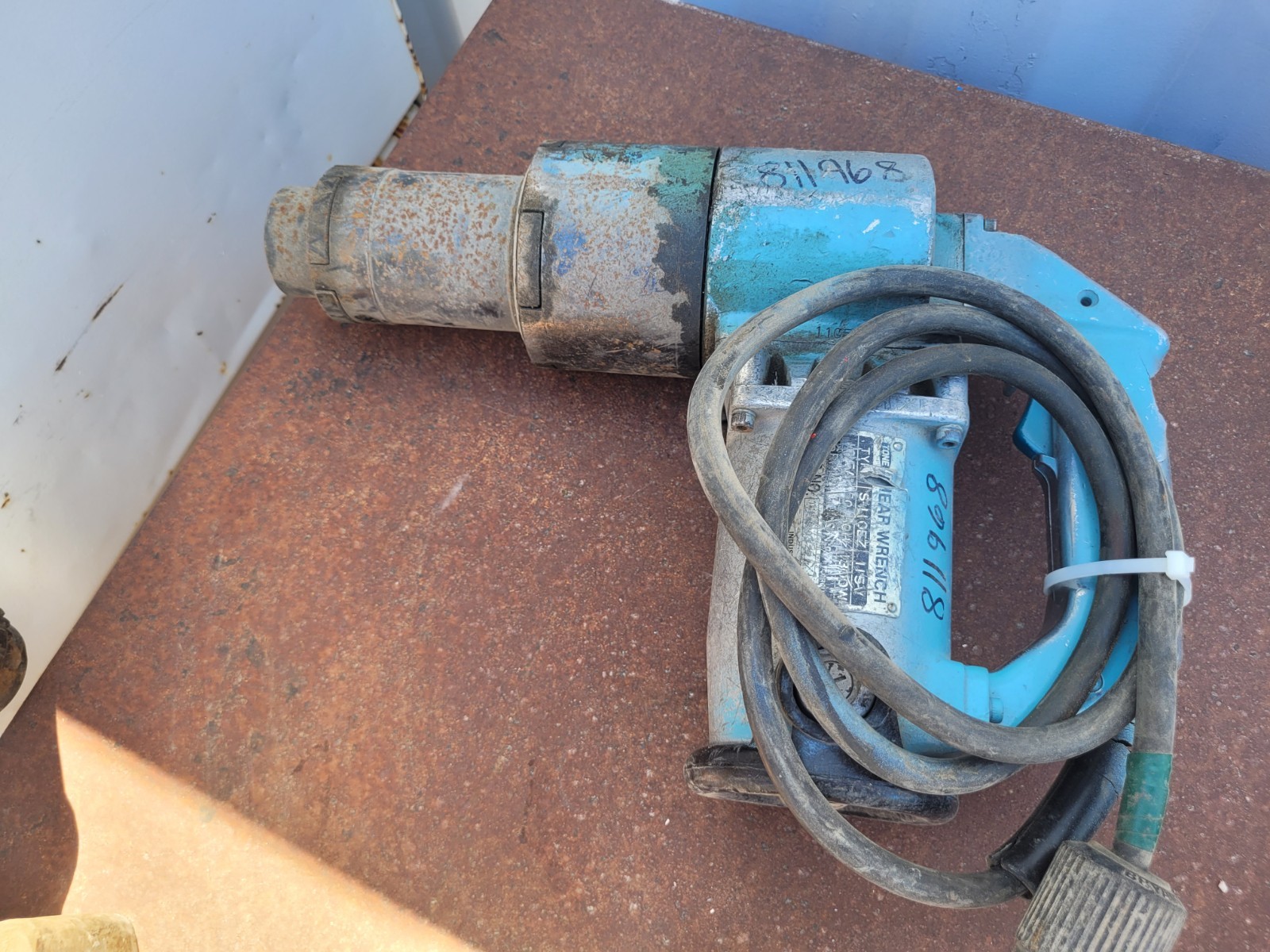 Tone Electric Shear Wrench S-110EZ   7/8” Socket