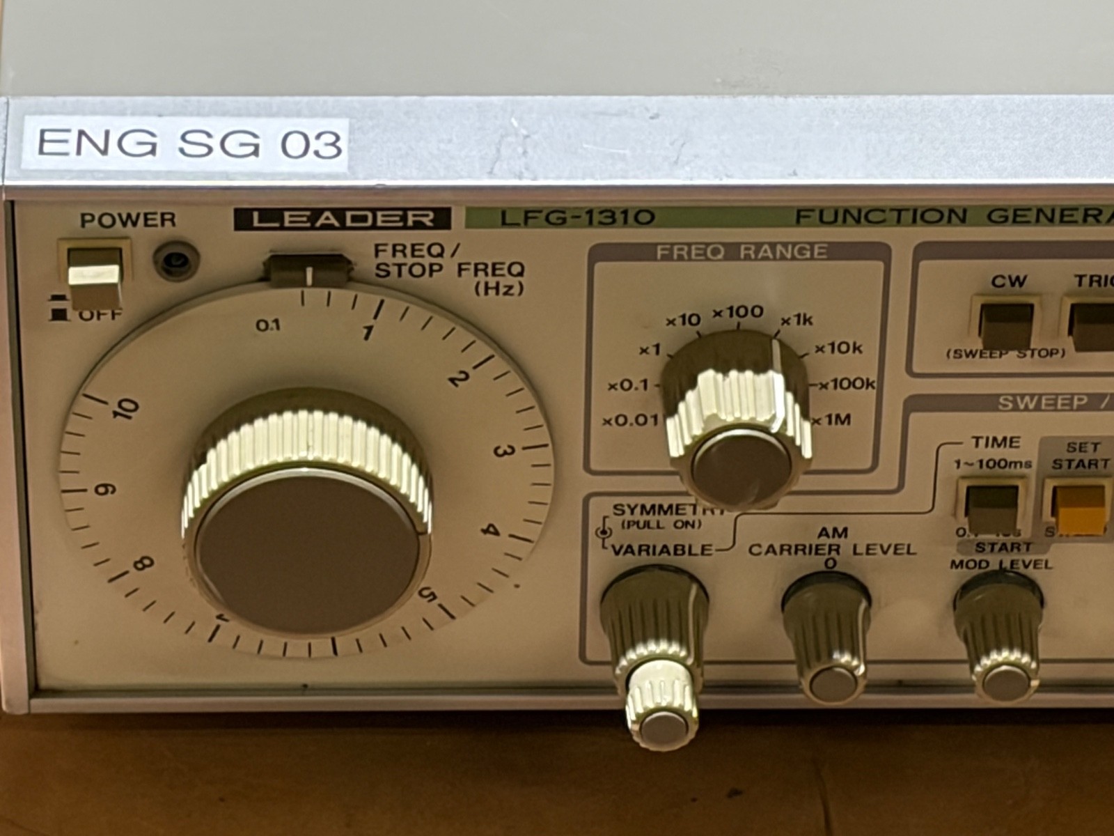 Leader LFG-1310 Function Generator
