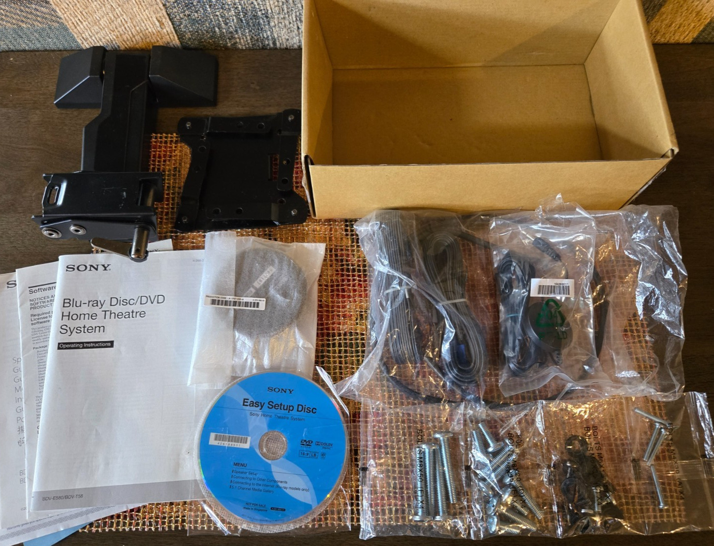 Sony Blu-Ray Disc/DVD Home Theatre System Accessory Kit Speaker Wire iPod Dock