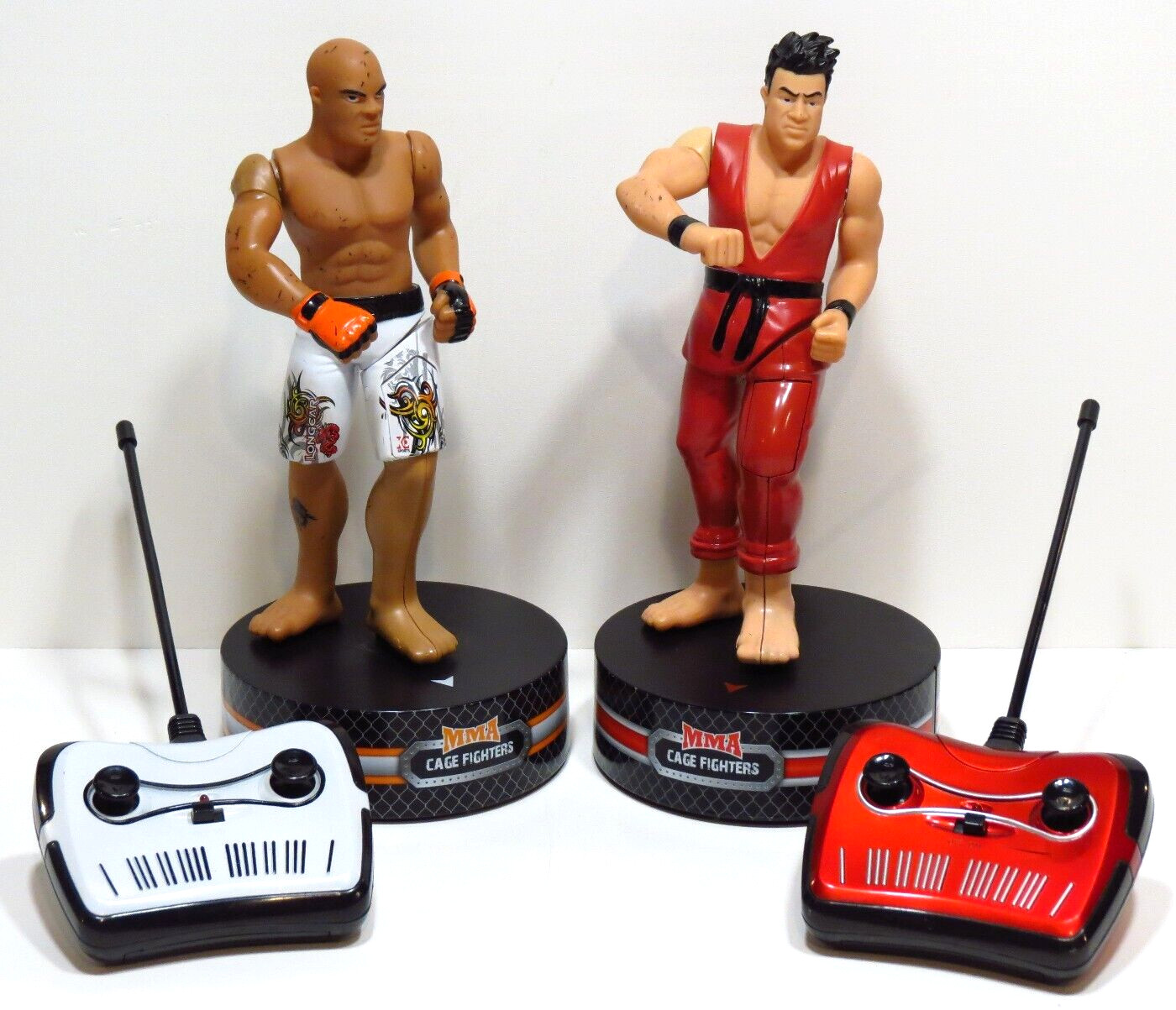 R/C Toy MMA Cage Fighters Black Series Radio Control Fast Action Kicks/Punches!