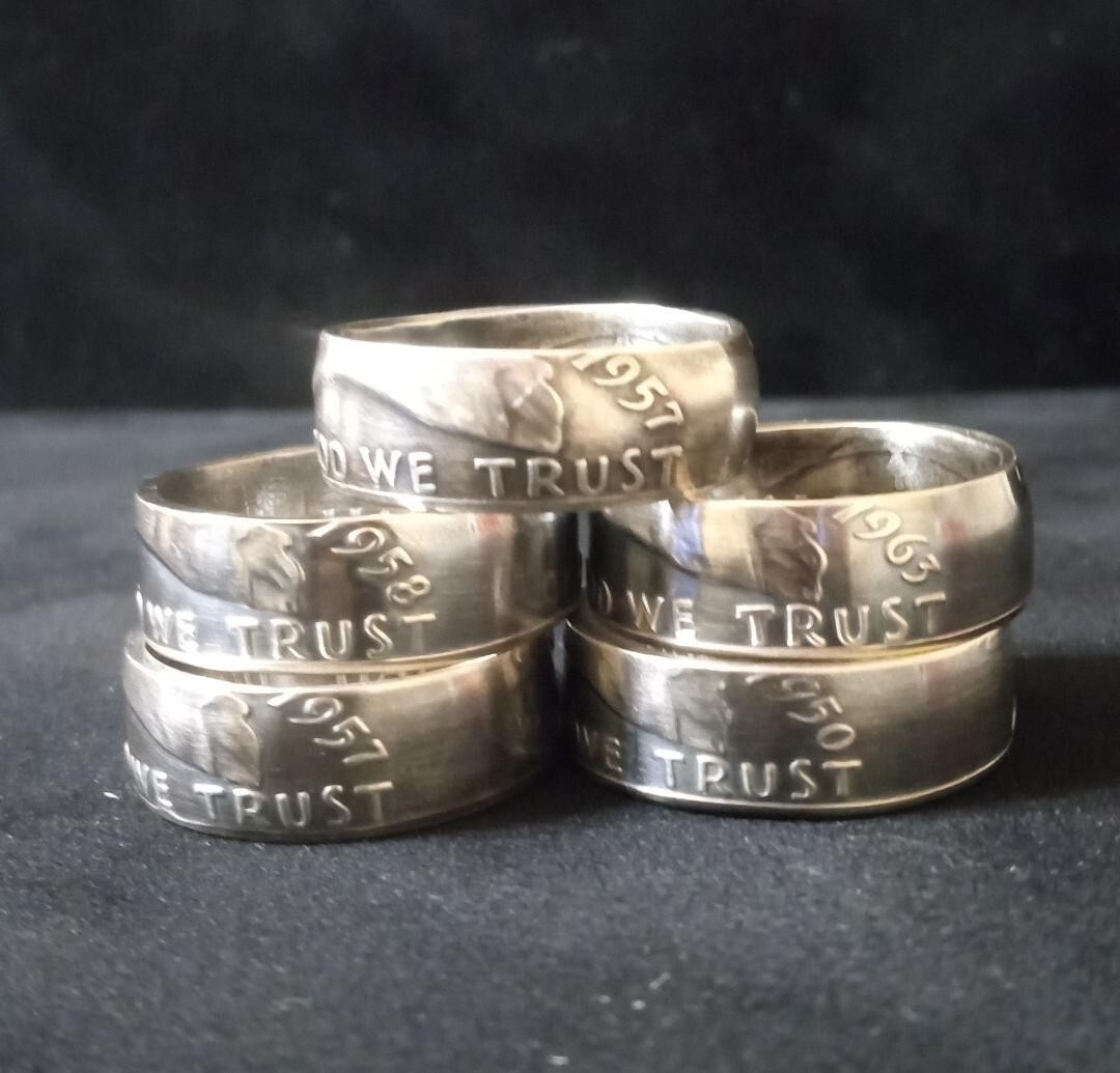 FRANKLIN HALF DOLLAR COIN RING.  90% SILVER.  SIZES 9 TO 14.  1948 TO 1963