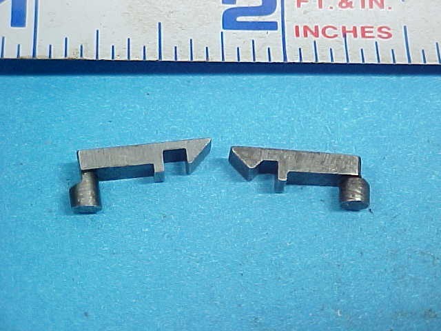 Savage Stevens Springfield 67 124 820 R & L  Extractors  NOS 12 Ga .150" Thick