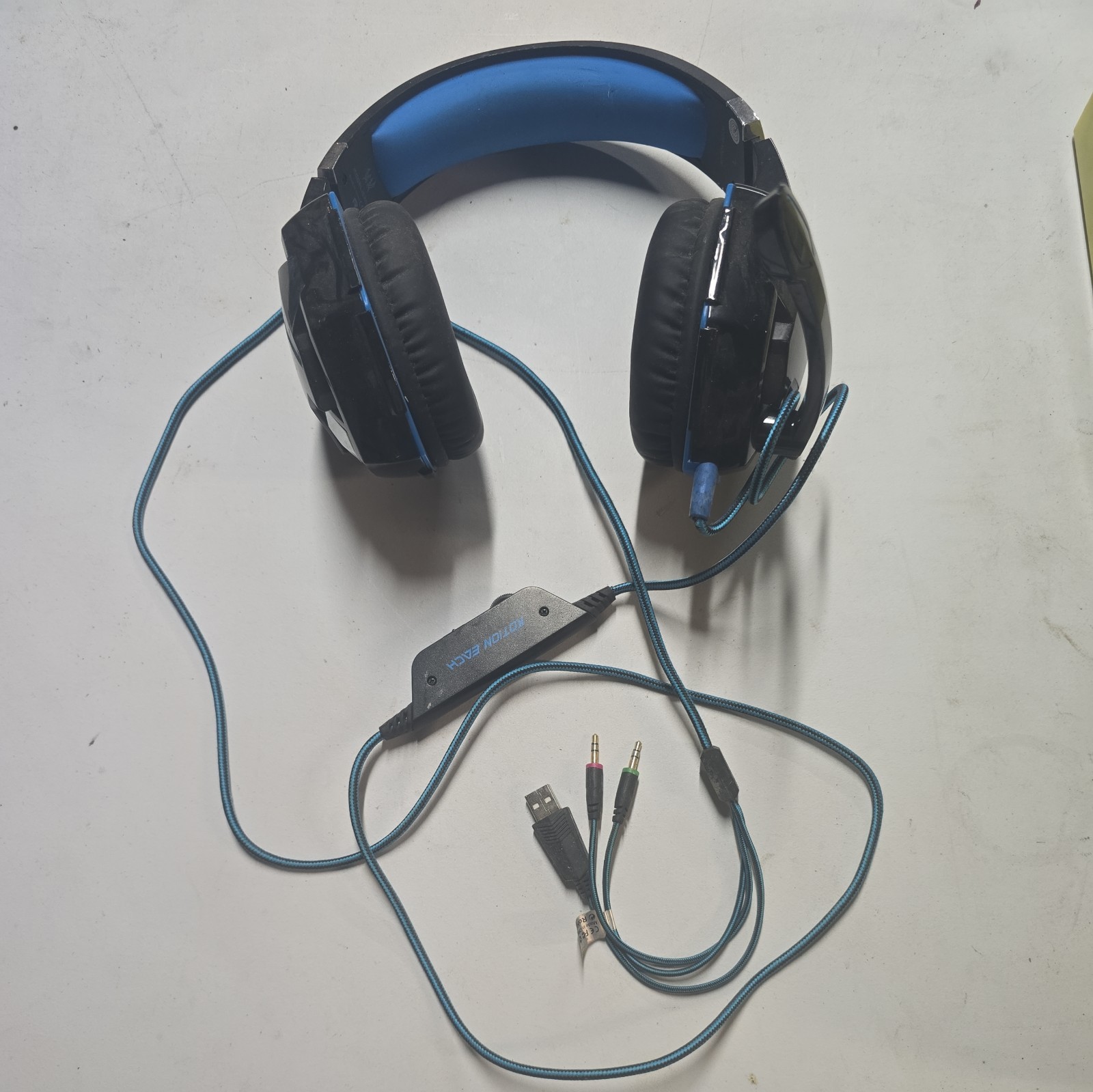Version Tech  G2000 Gaming Headset for PS5 PS4 PC Xbox One, Surround Sound Over