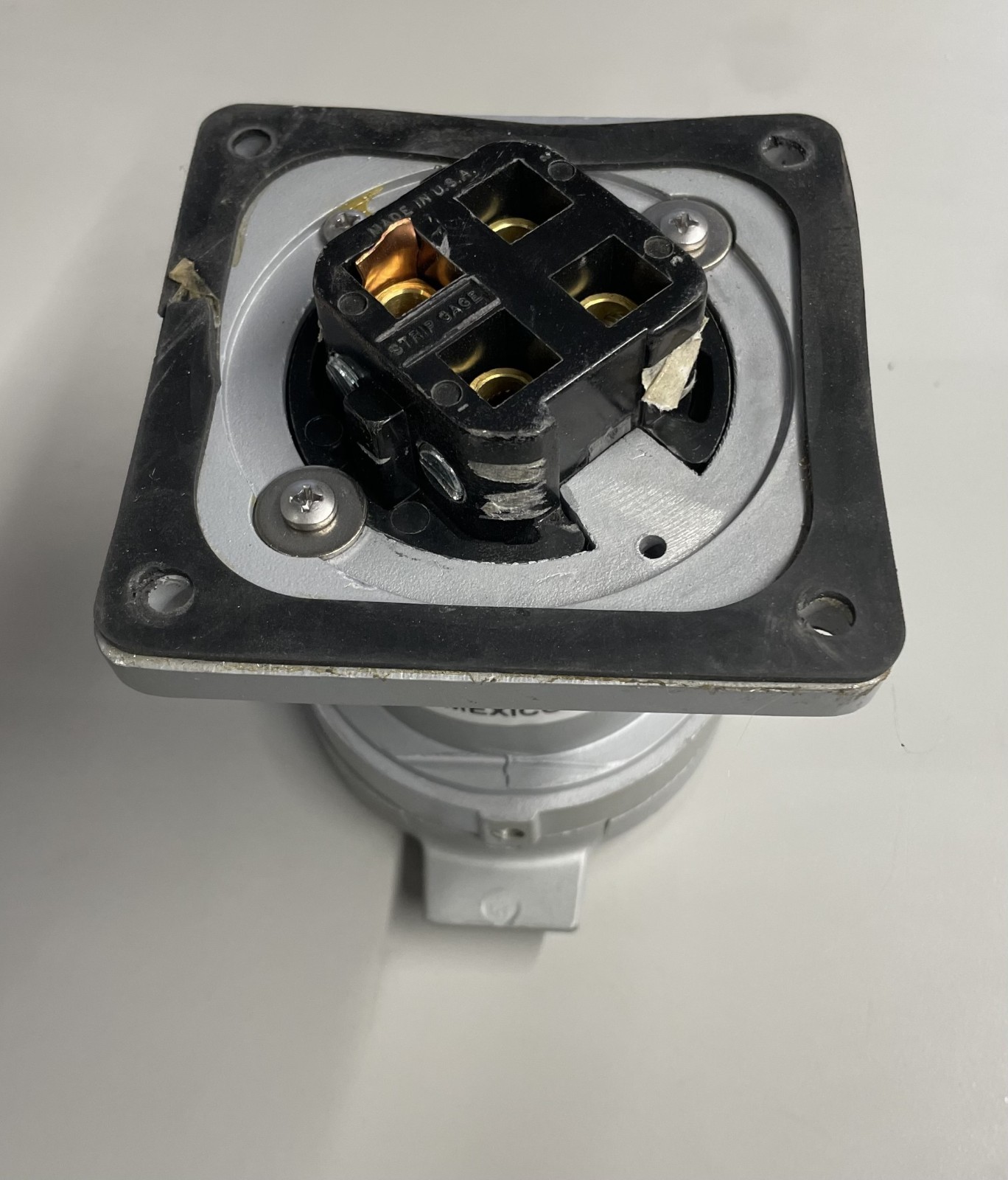 Appleton Pin & Sleeve Receptacle, 60 Amp, 4-Pole, 3-Wire