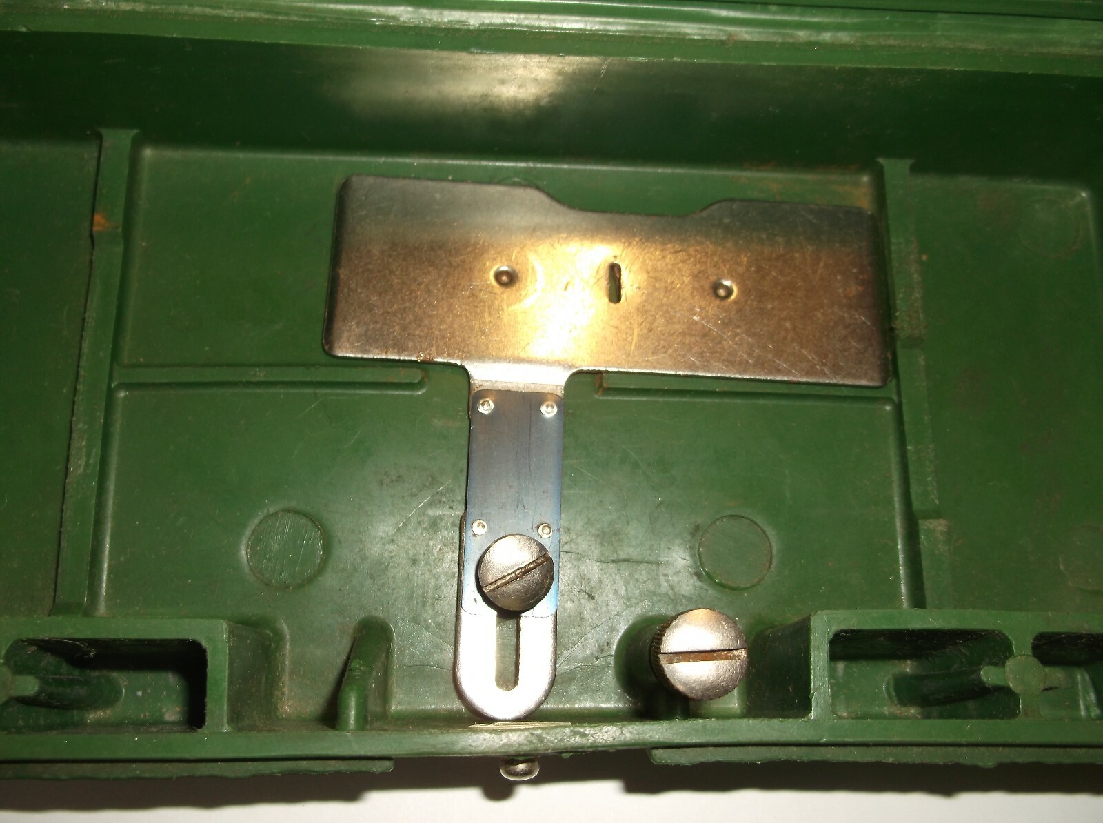 C4 Singer Sewing Machine Attachment Buttonholer #160506 Templates / Case